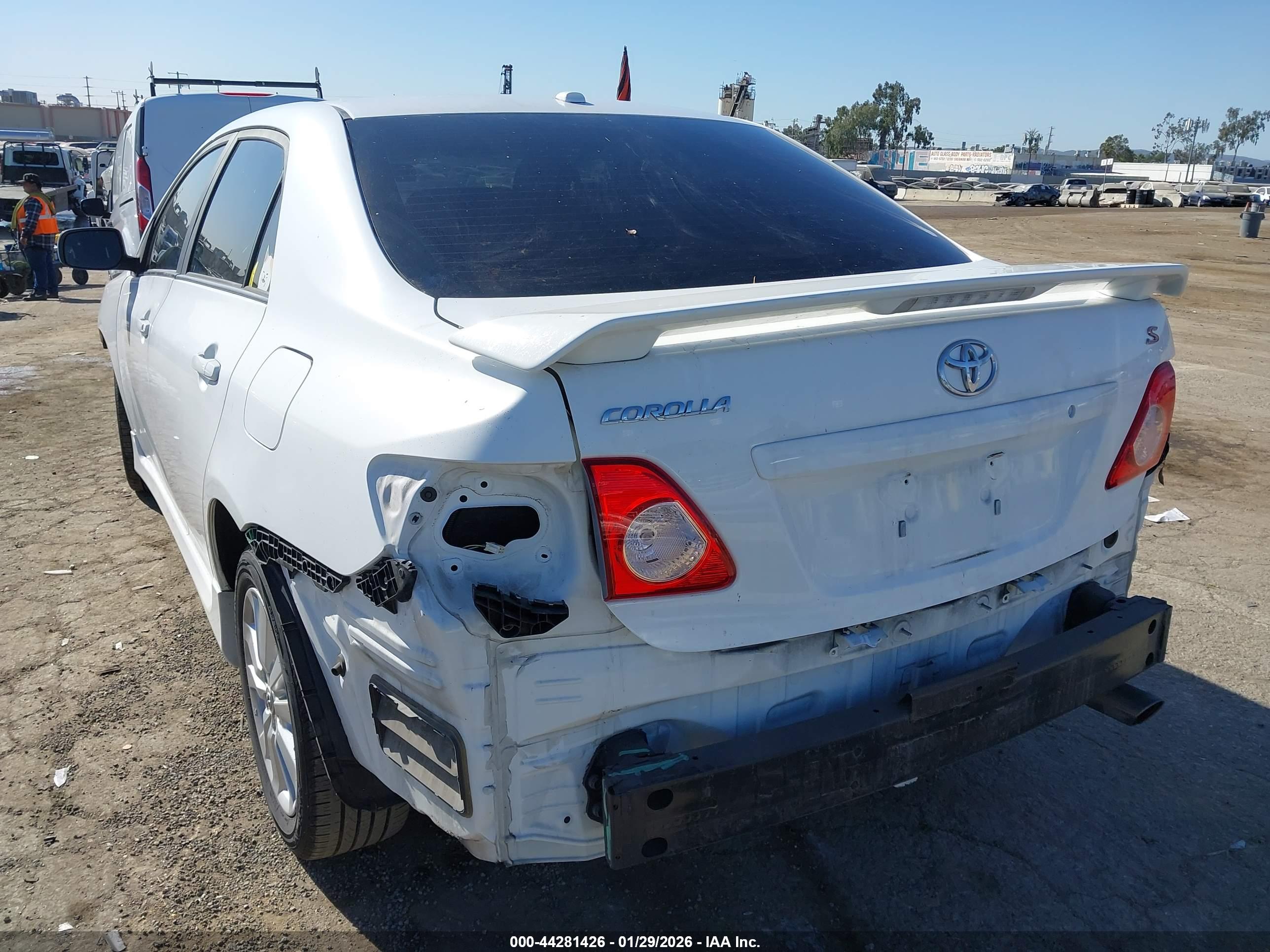 TOYOTA COROLLA image 6