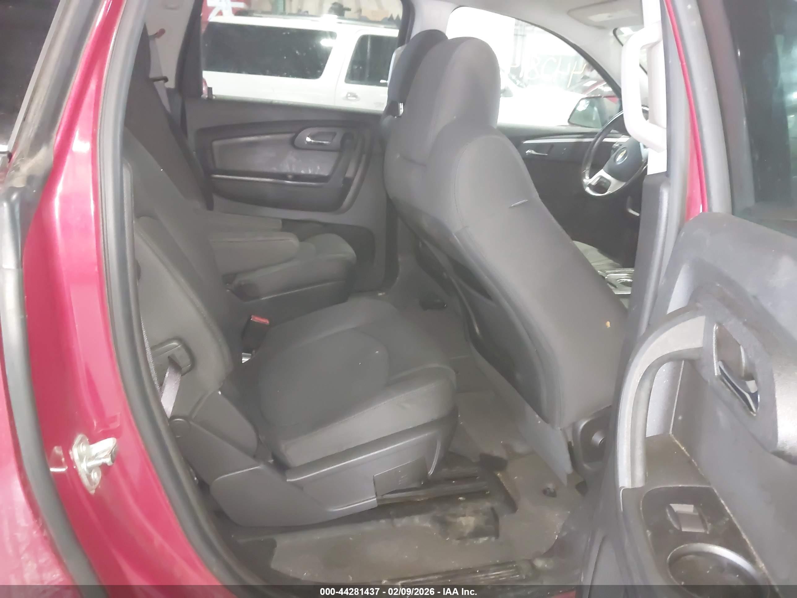 CHEVROLET TRAVERSE image 8