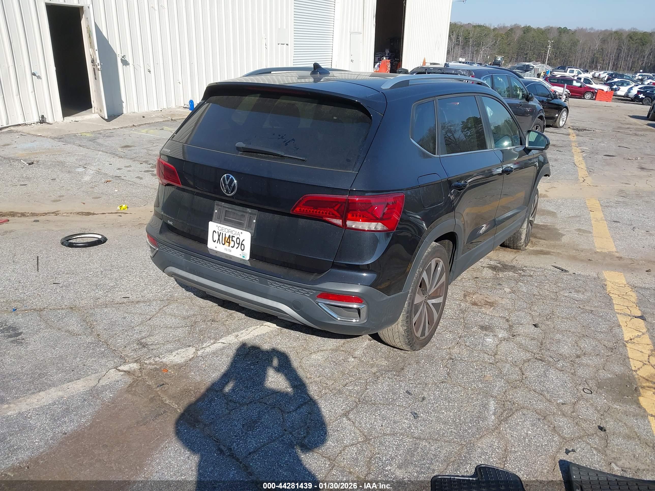 VOLKSWAGEN TAOS image 4