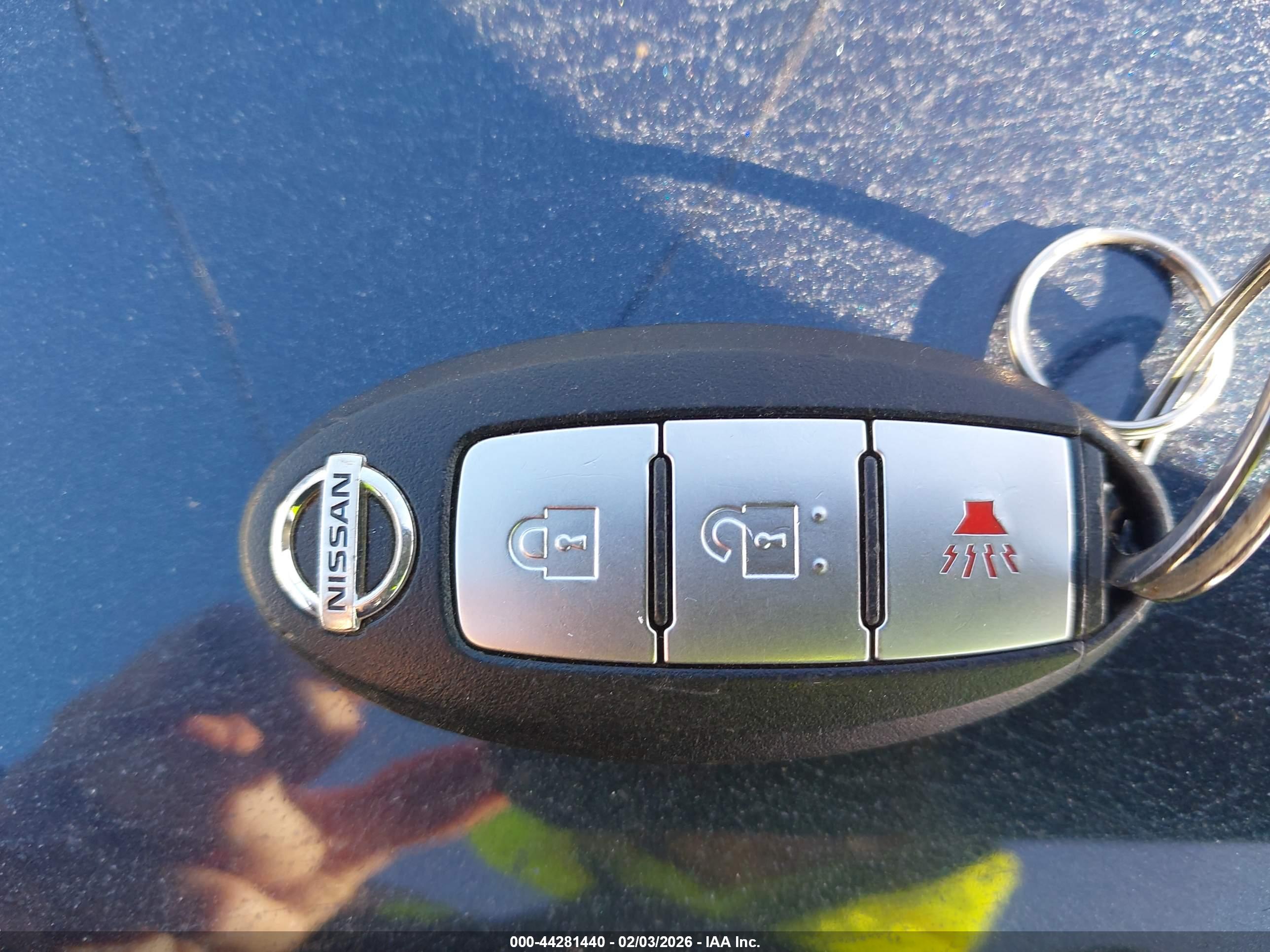NISSAN ROGUE image 11