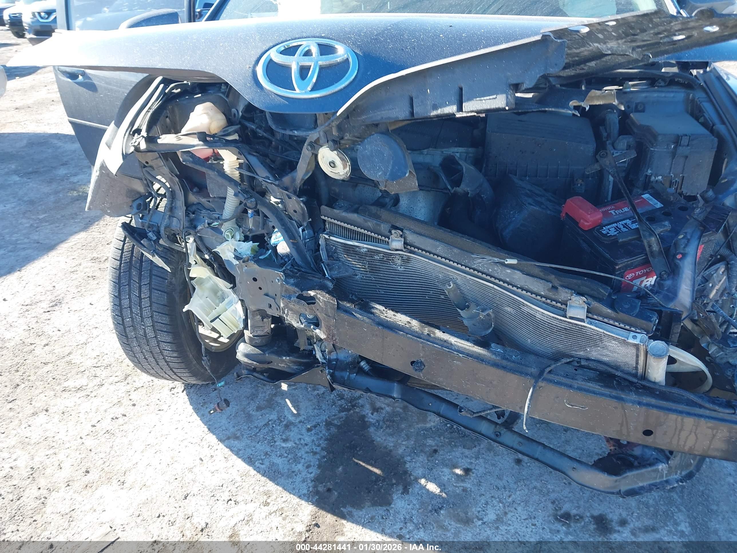 TOYOTA VENZA image 6