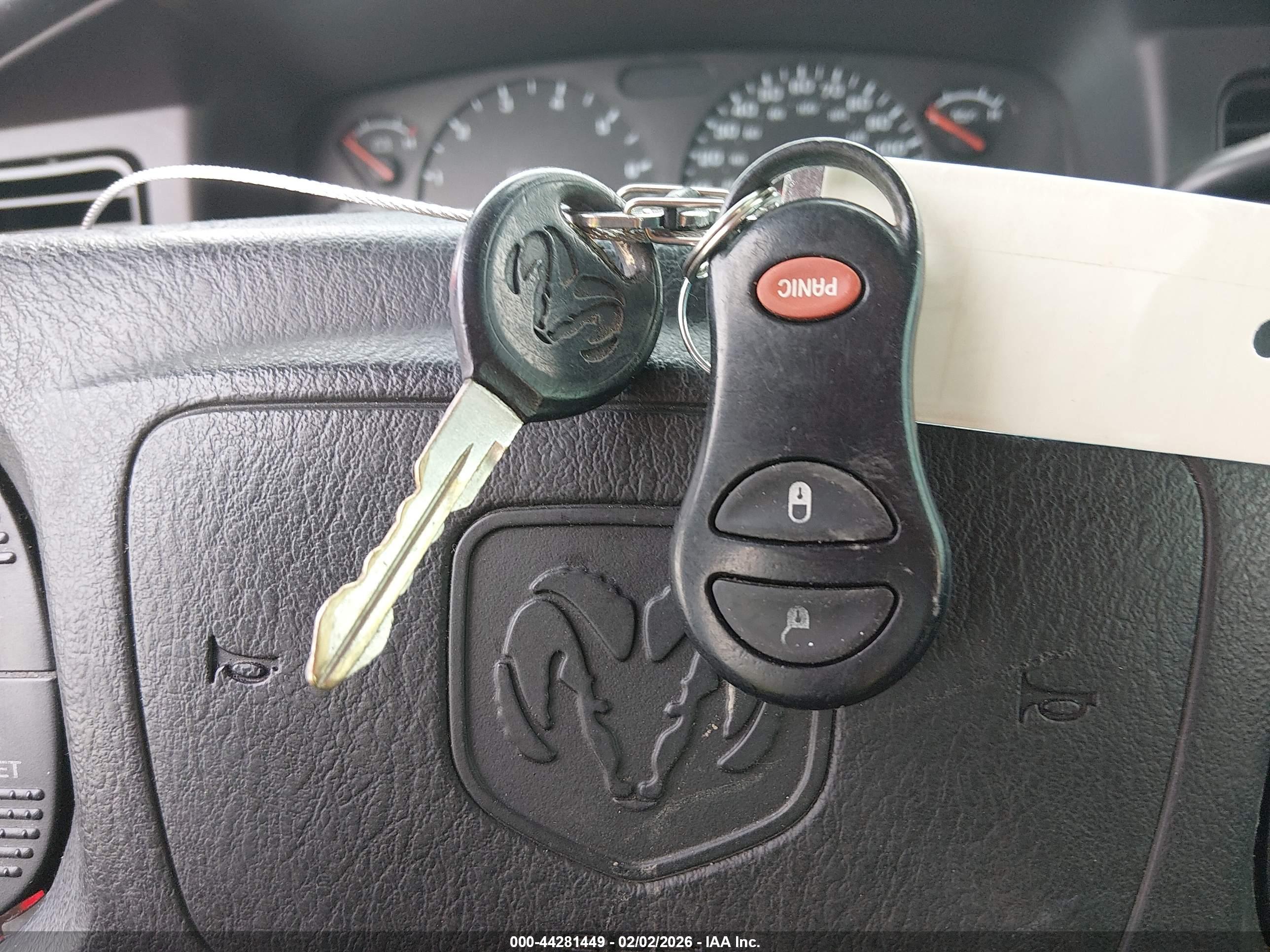 DODGE DAKOTA image 11