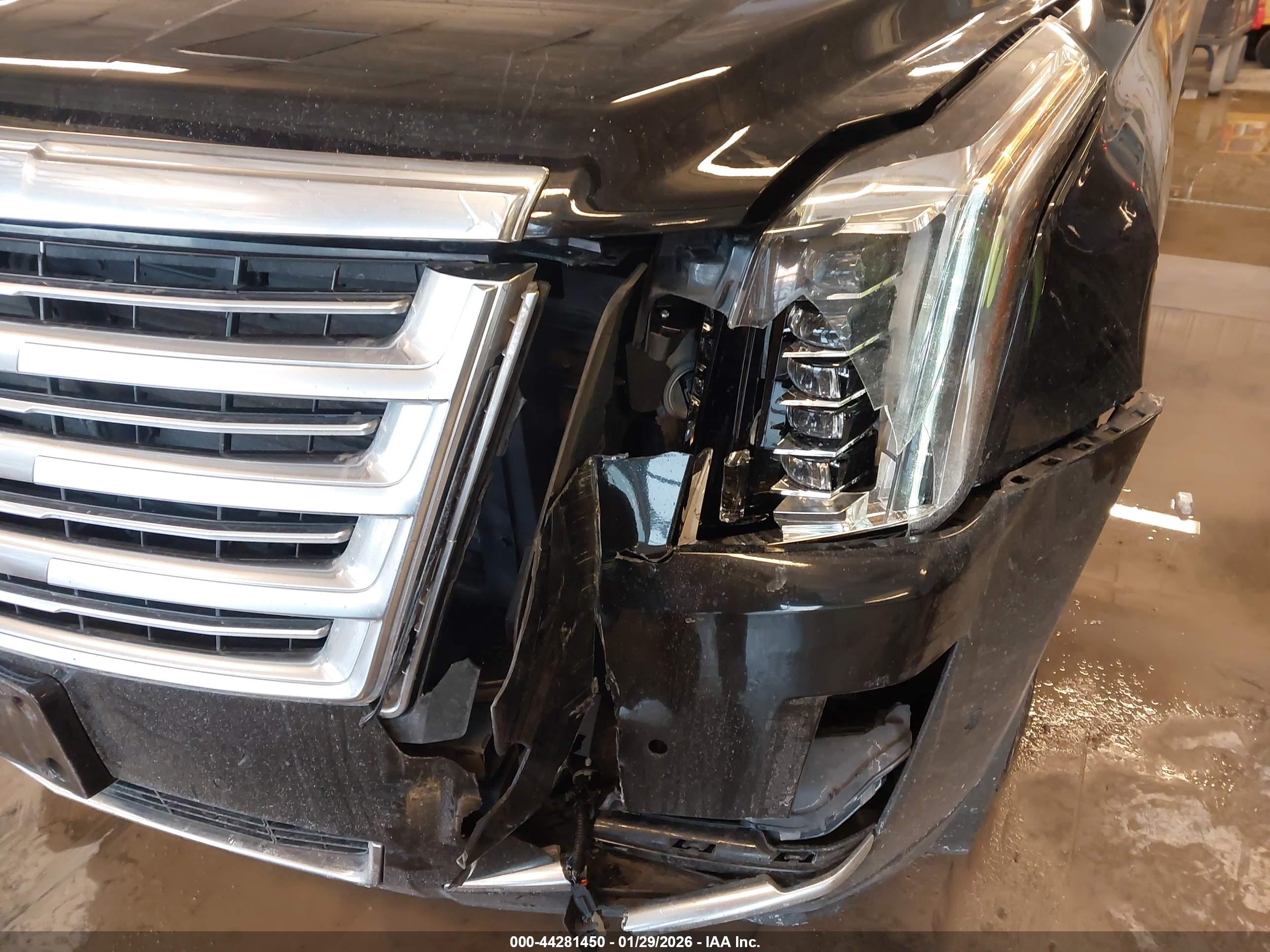 CADILLAC ESCALADE image 6