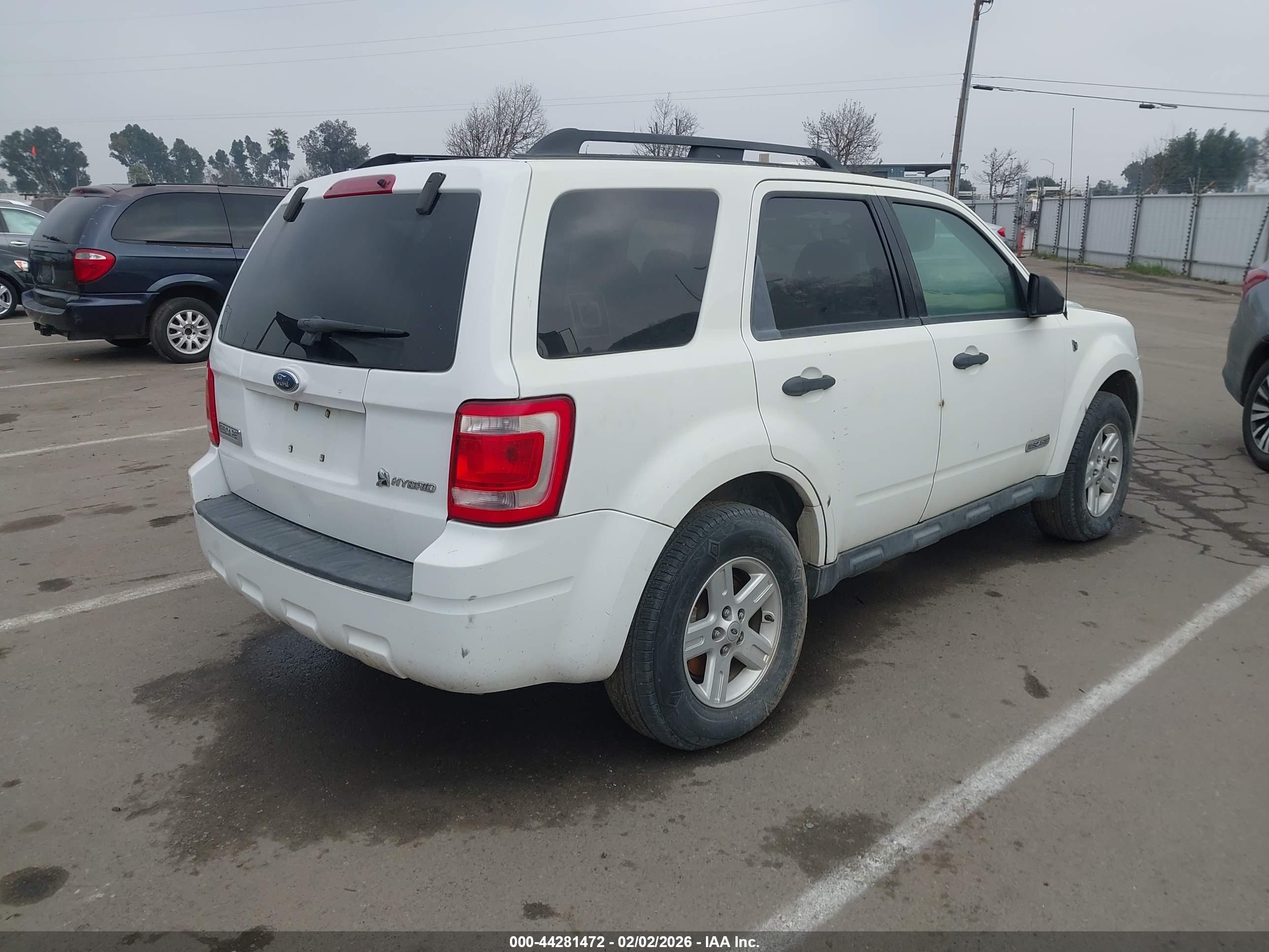 FORD ESCAPE image 4