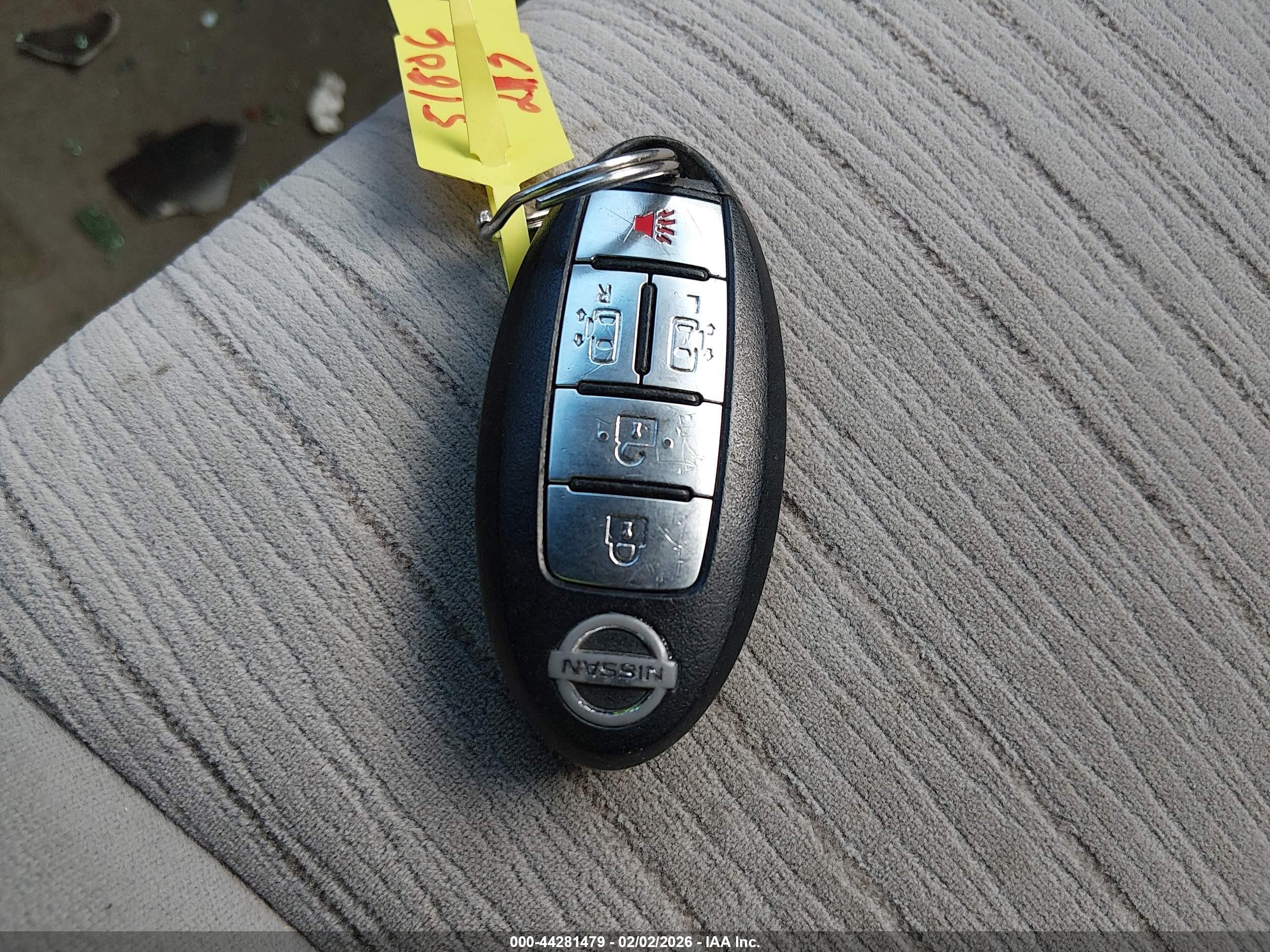 NISSAN QUEST image 11