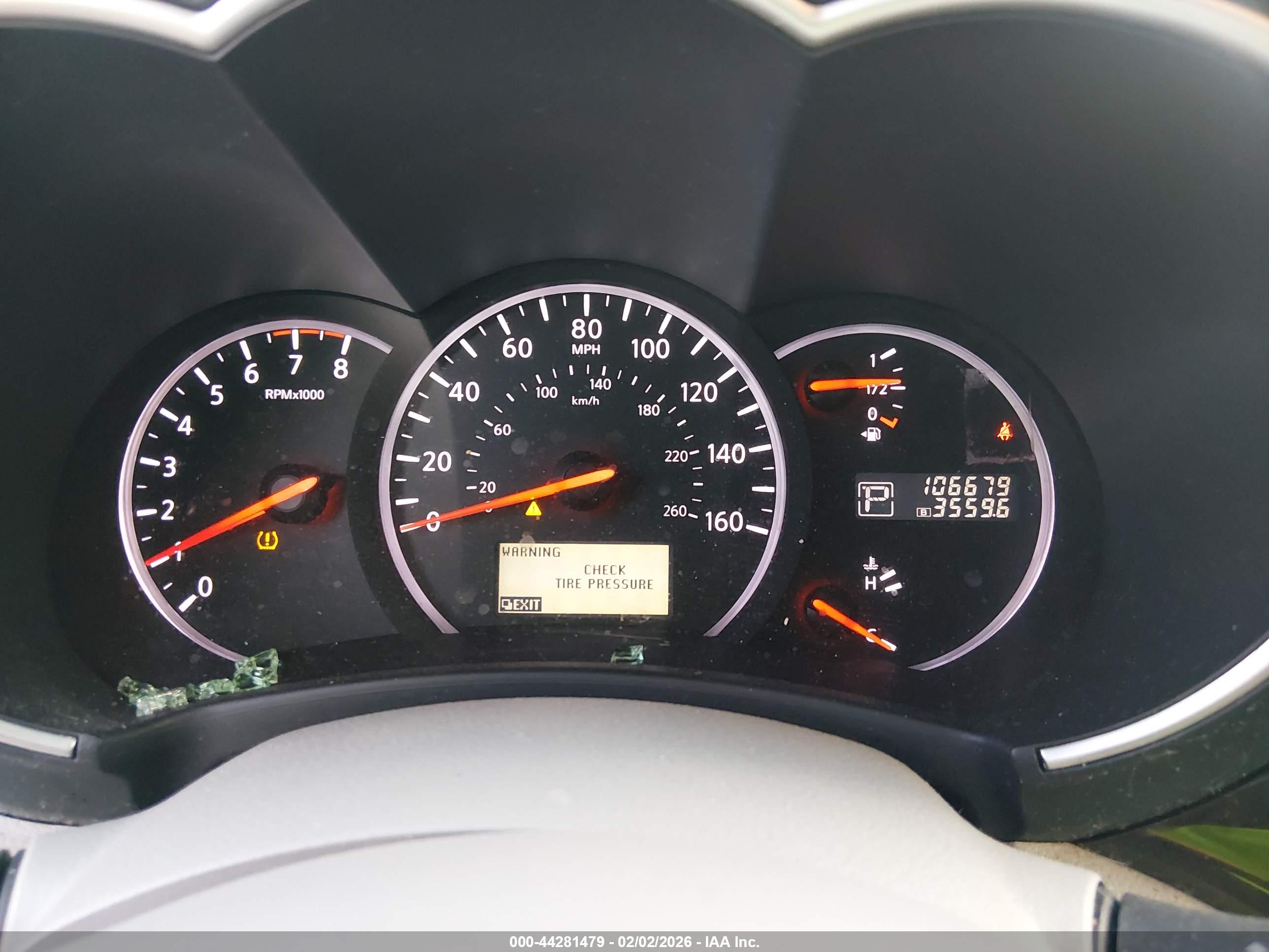 NISSAN QUEST image 7