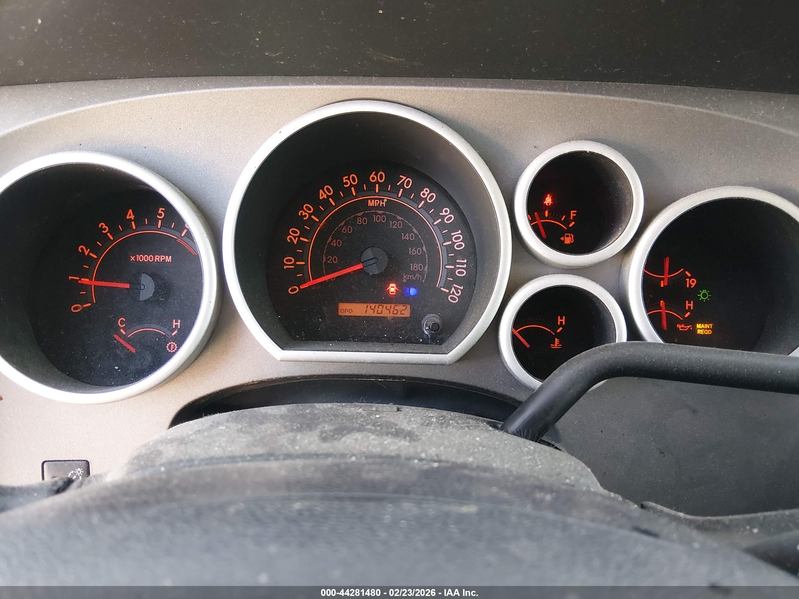 TOYOTA TUNDRA image 7