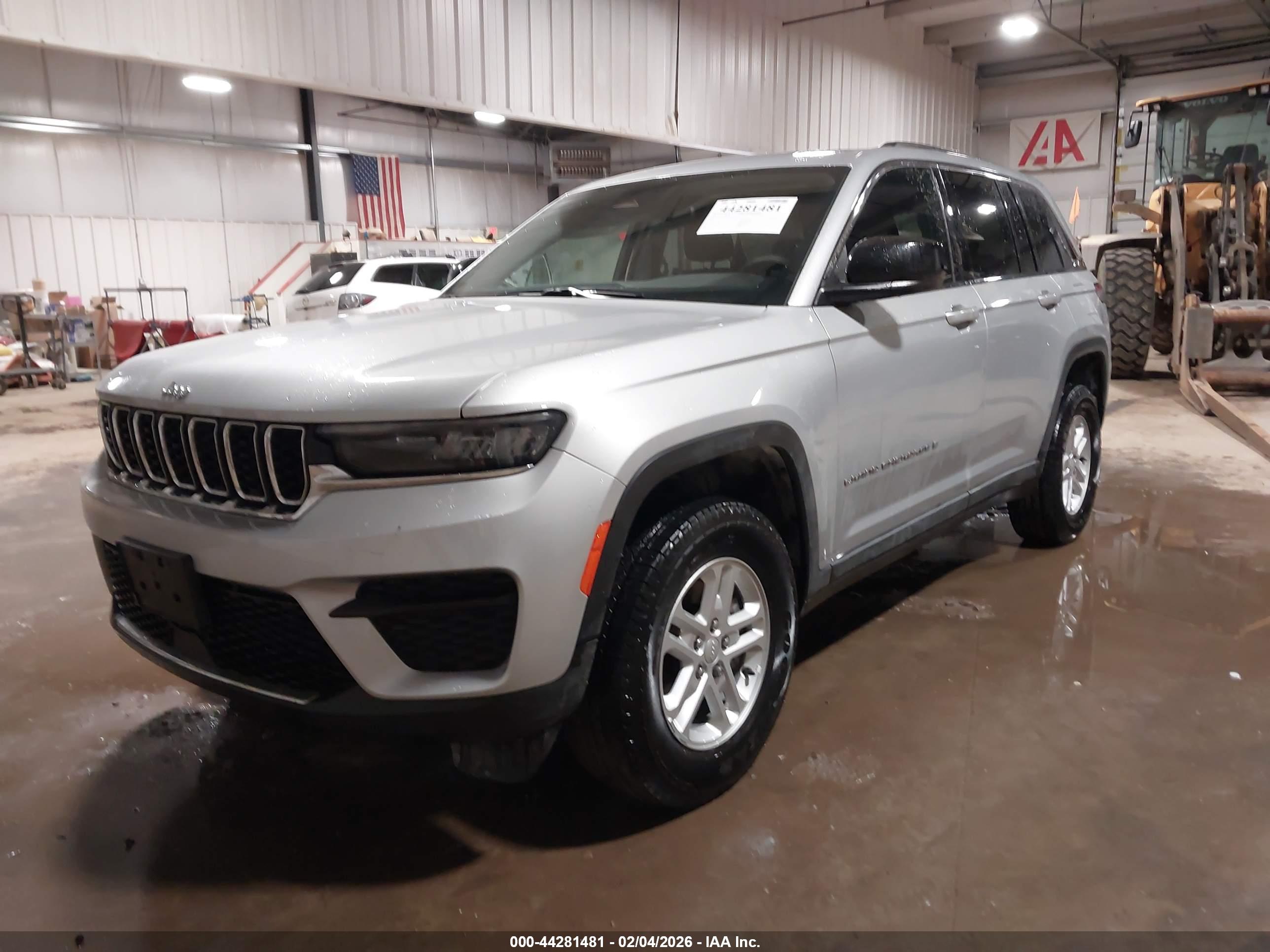 JEEP GRAND image 2