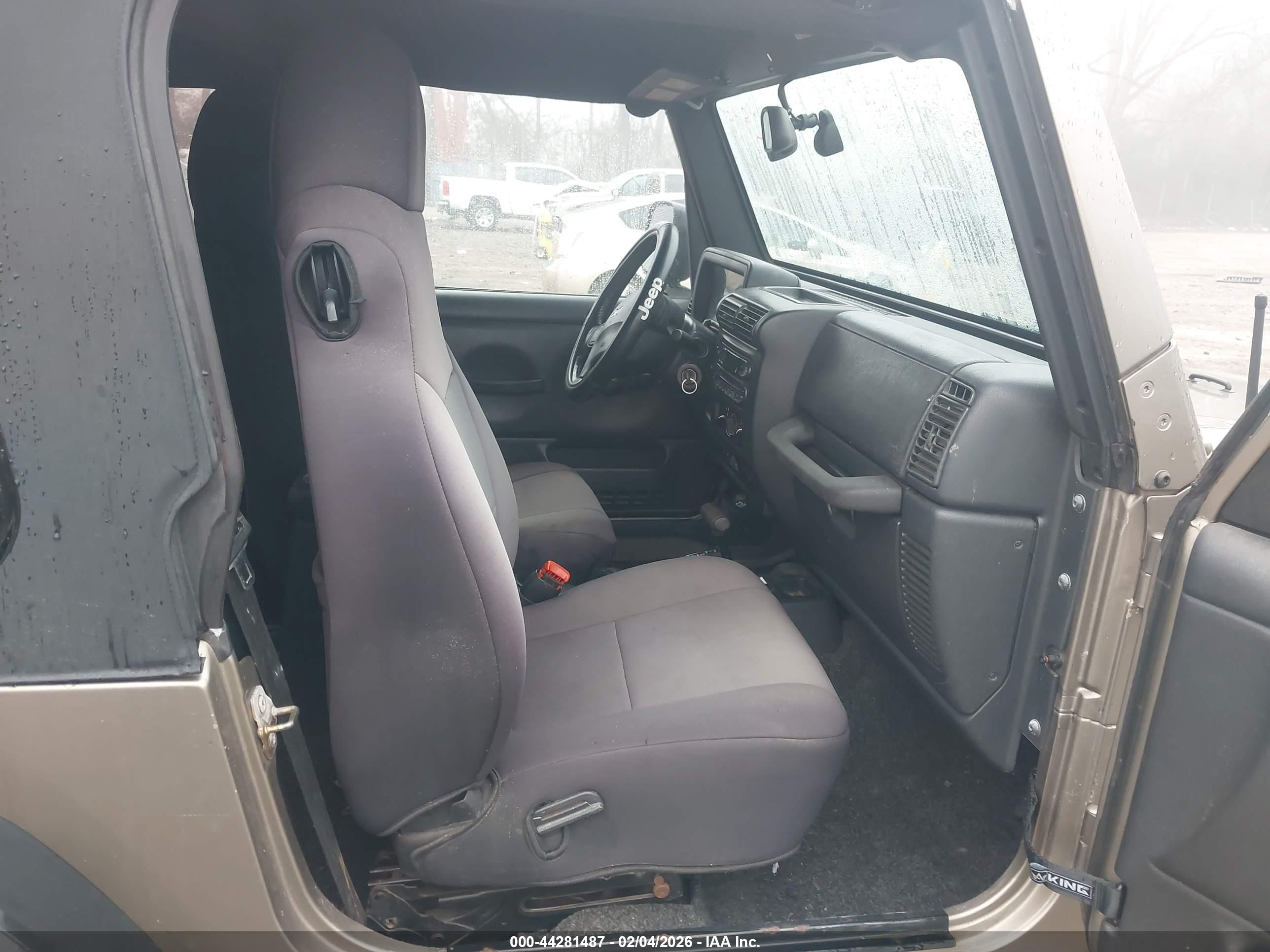 JEEP WRANGLER image 5