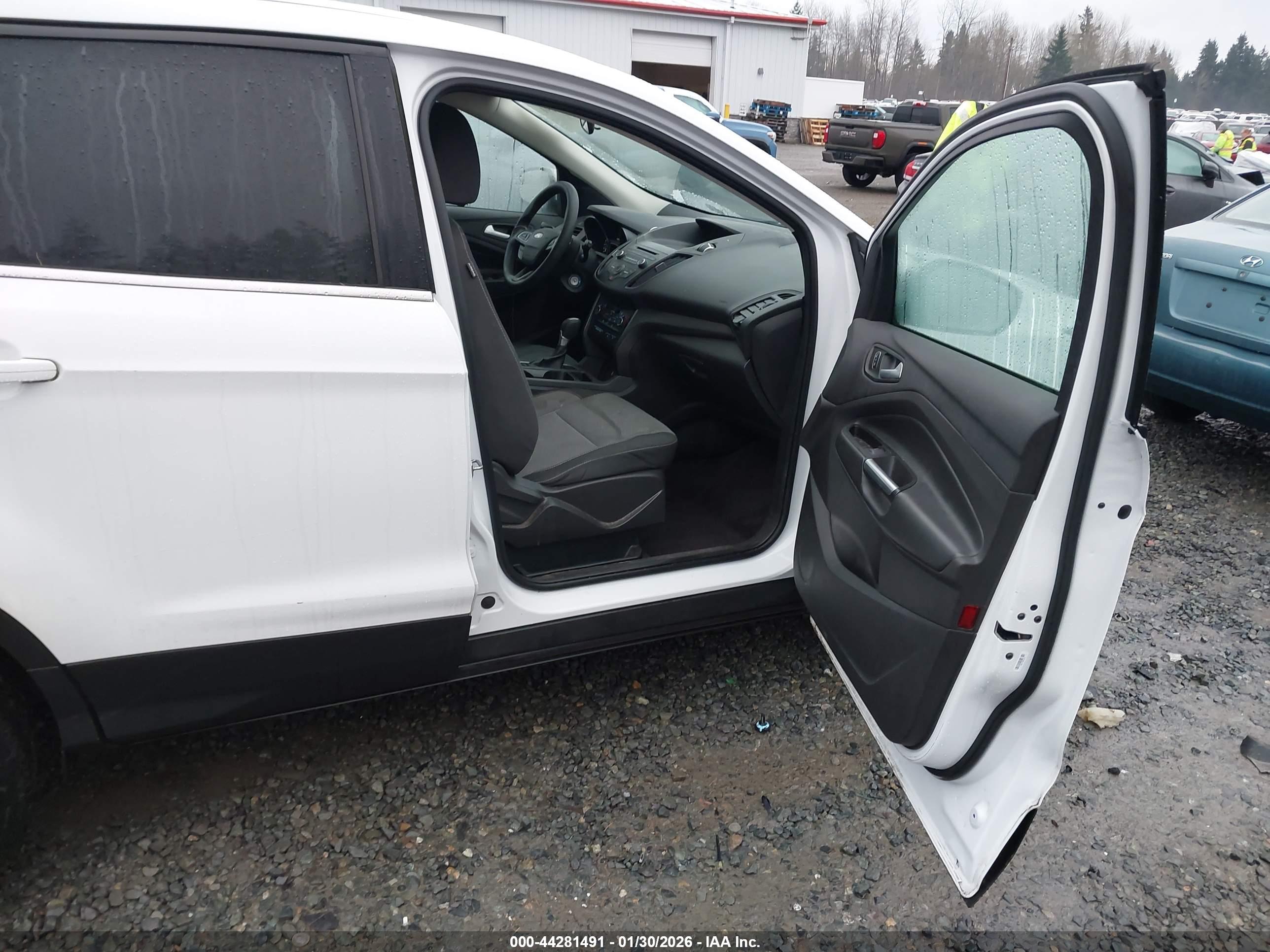 FORD ESCAPE image 5