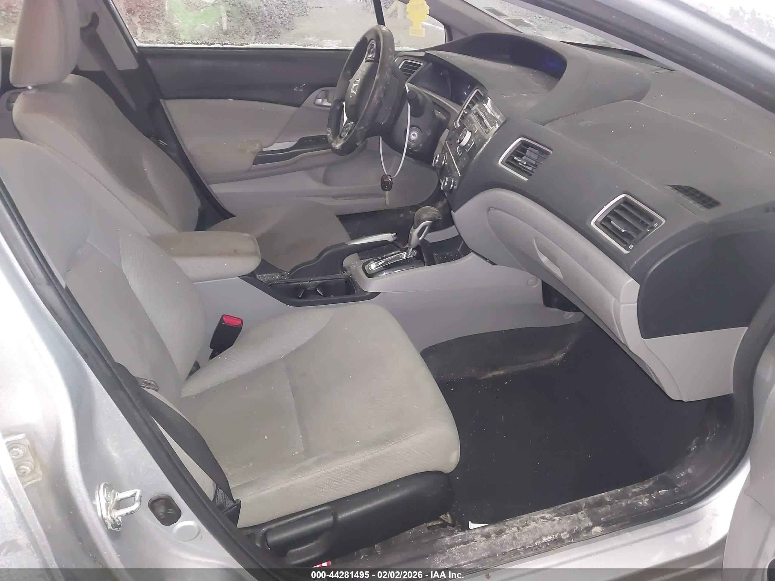 HONDA CIVIC image 5