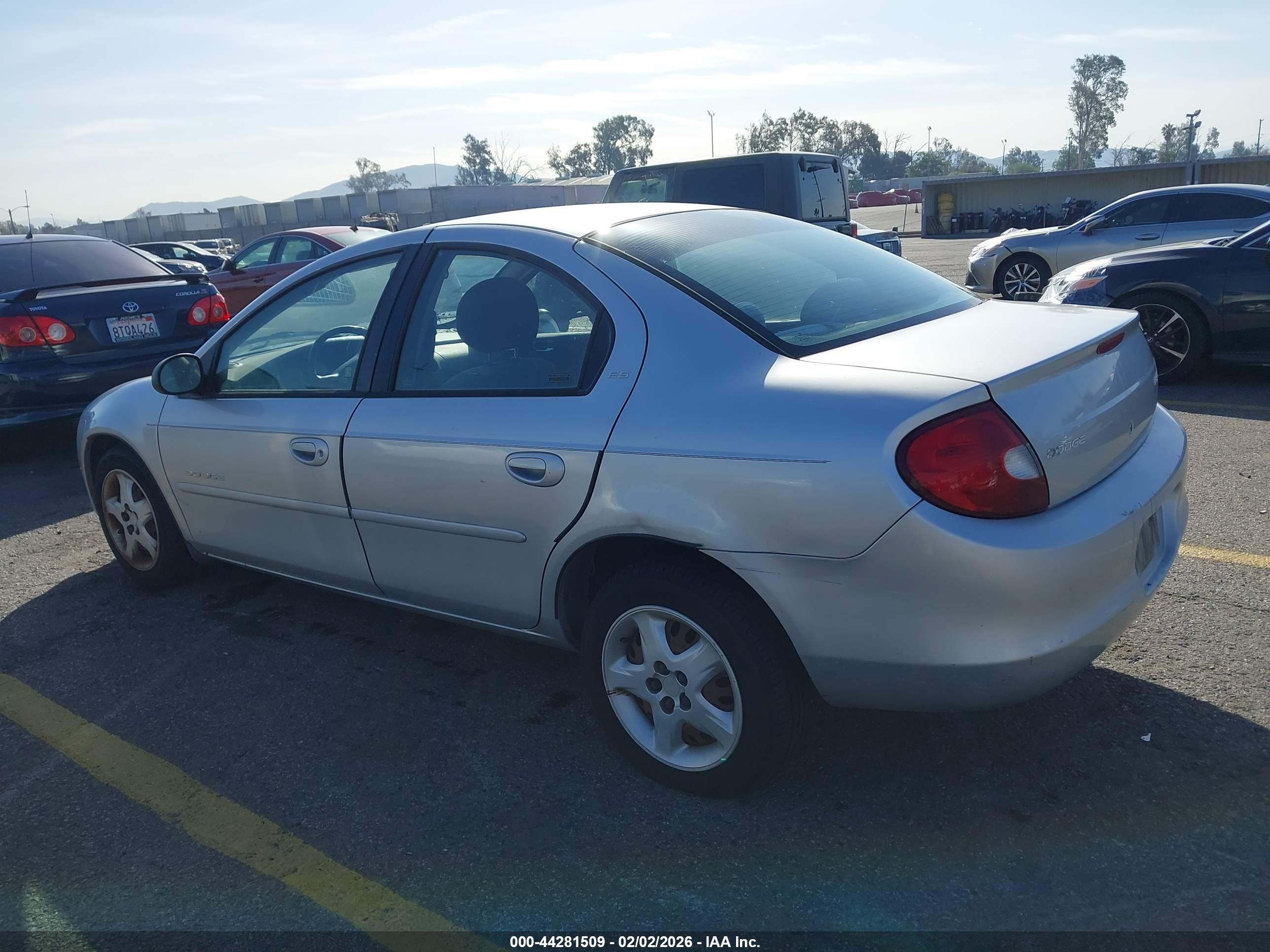 DODGE NEON image 3