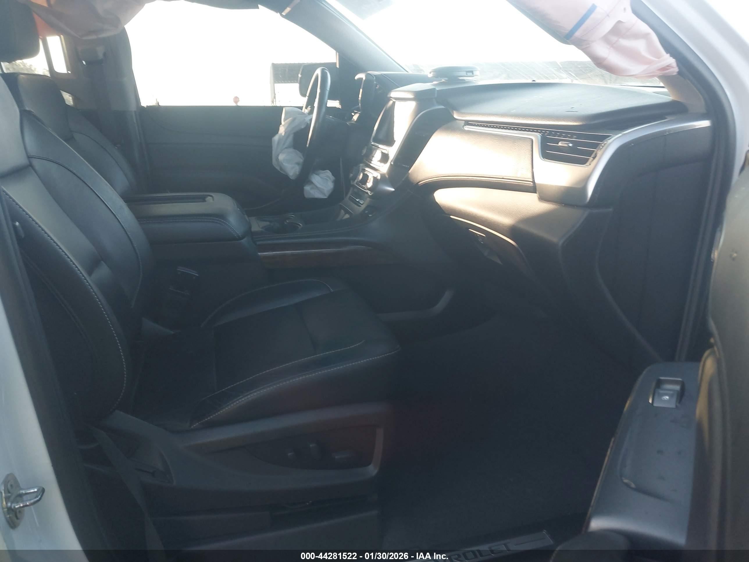 CHEVROLET TAHOE image 5