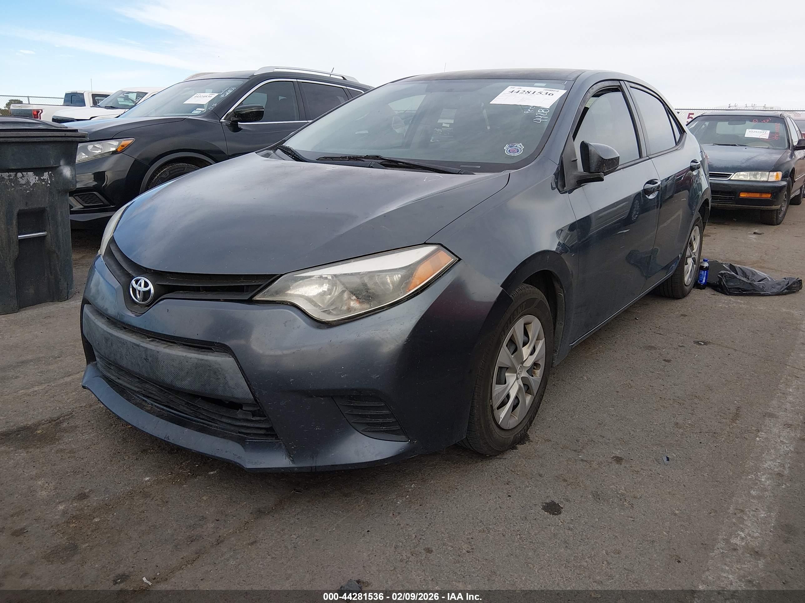 TOYOTA COROLLA image 2