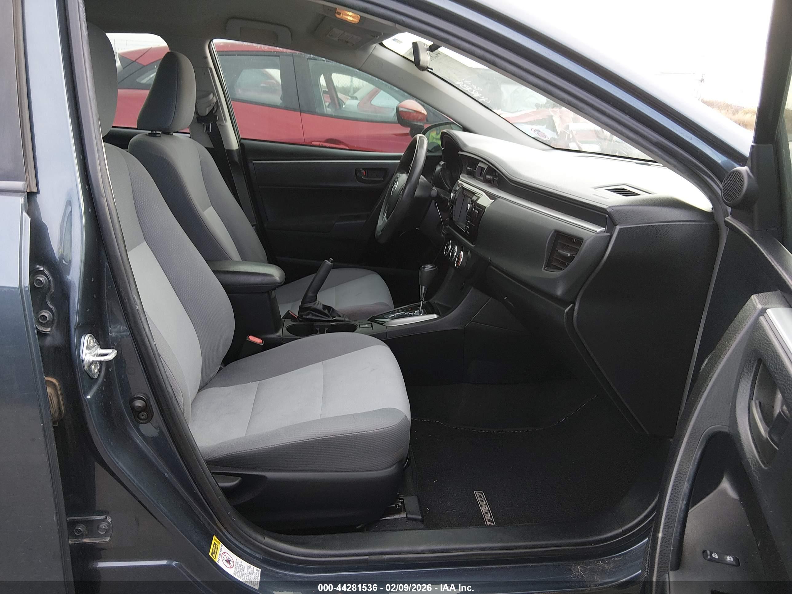 TOYOTA COROLLA image 5