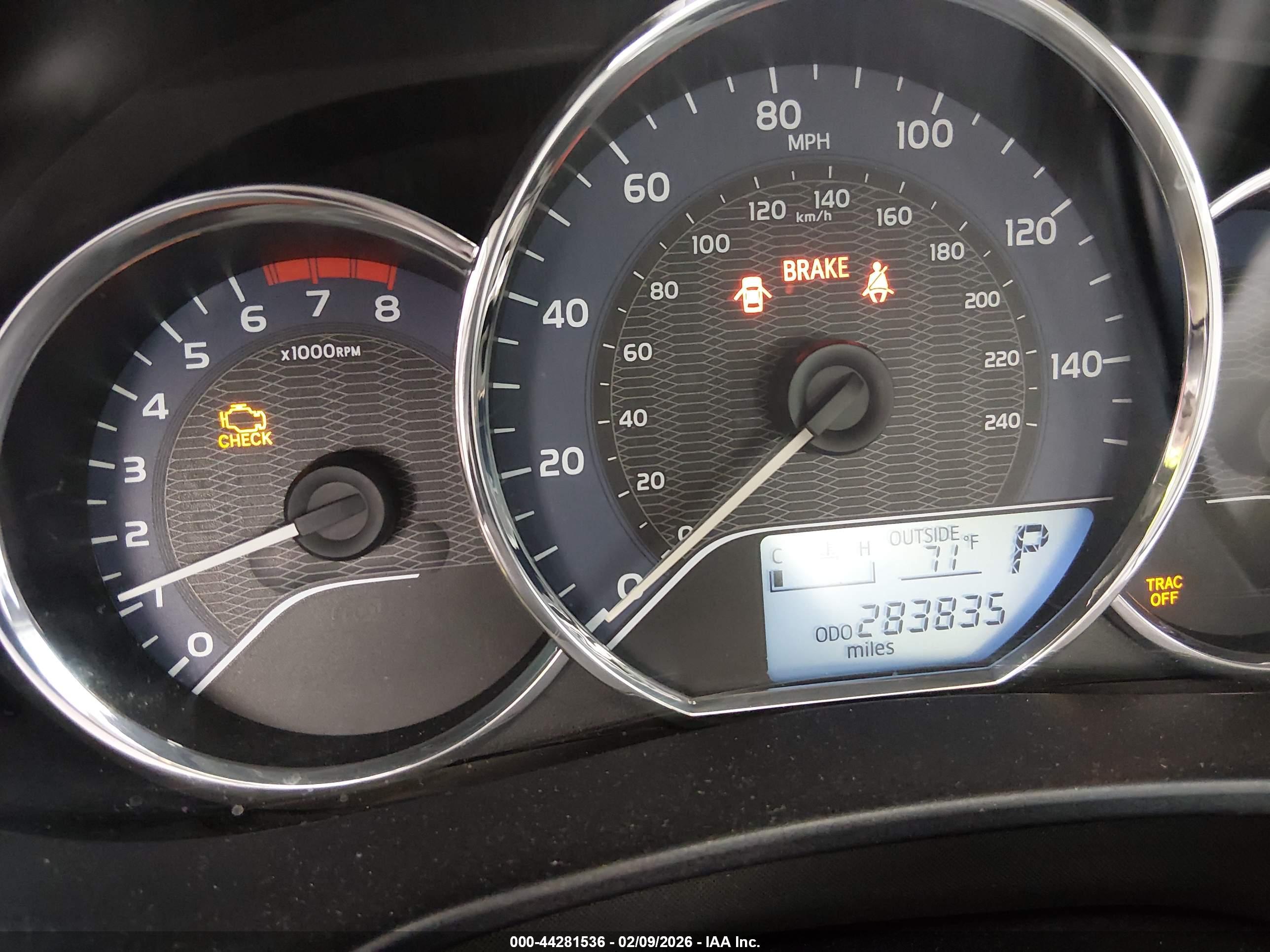 TOYOTA COROLLA image 7