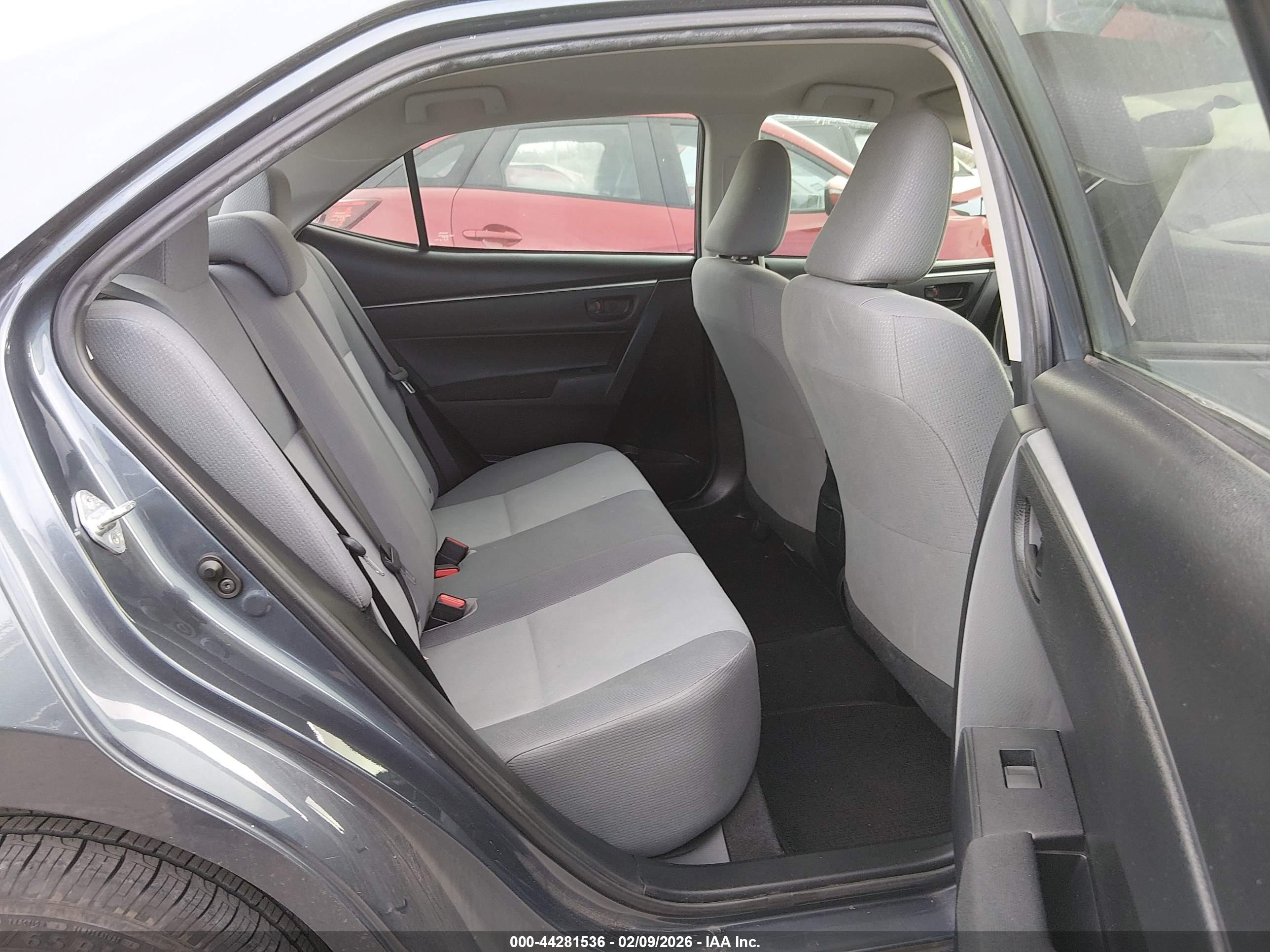 TOYOTA COROLLA image 8