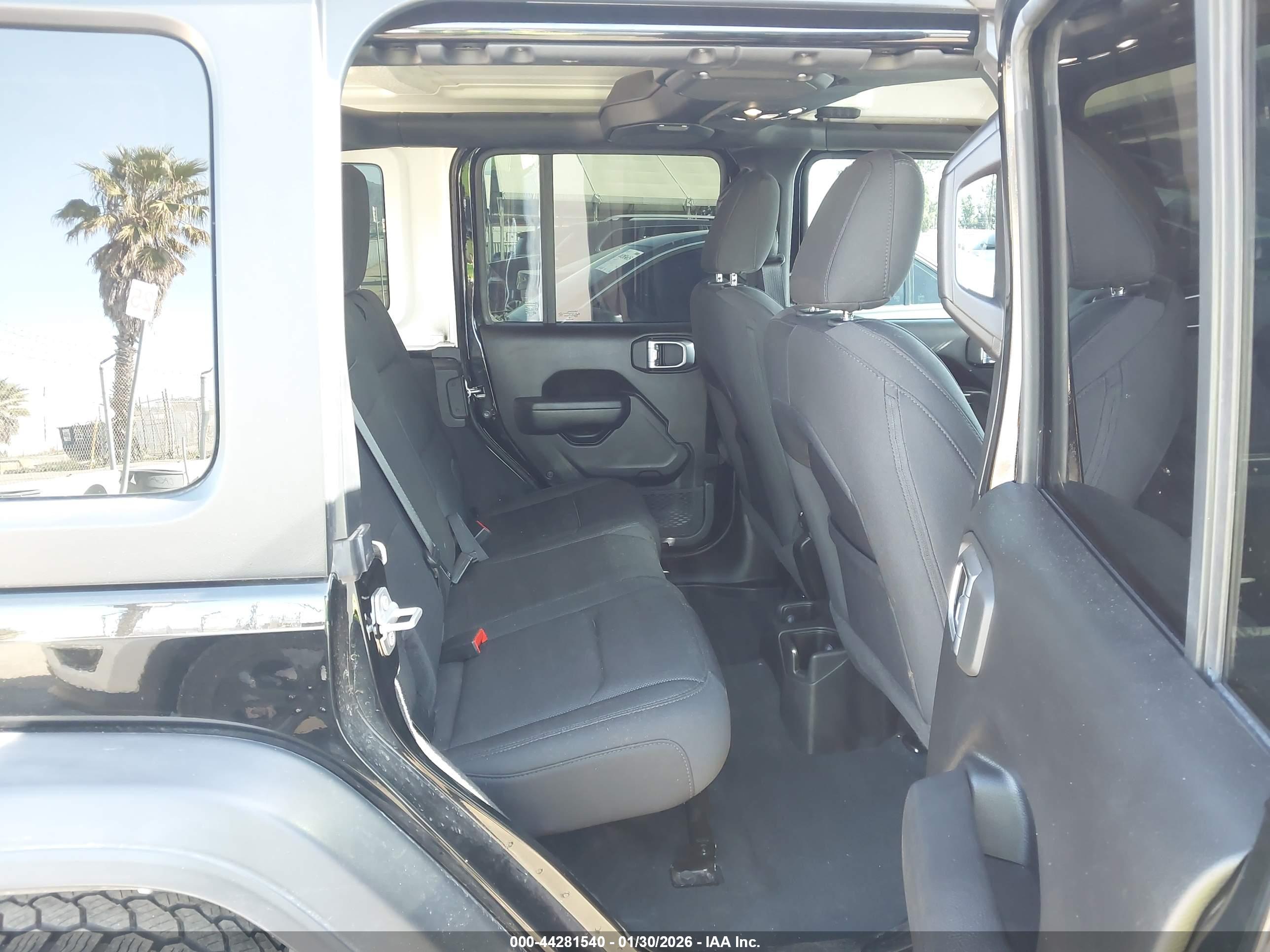 JEEP WRANGLER image 8