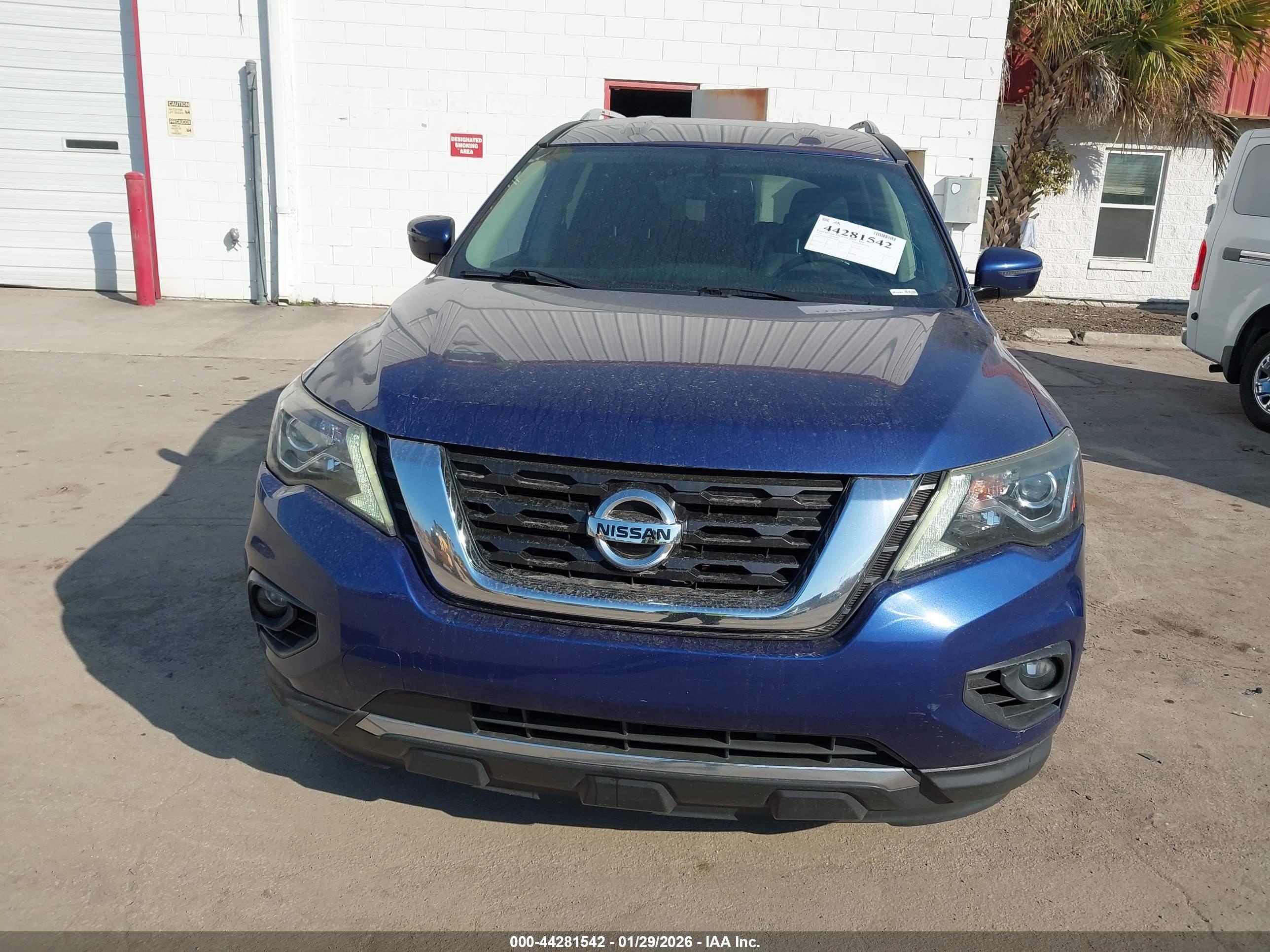 NISSAN PATHFINDER image 6