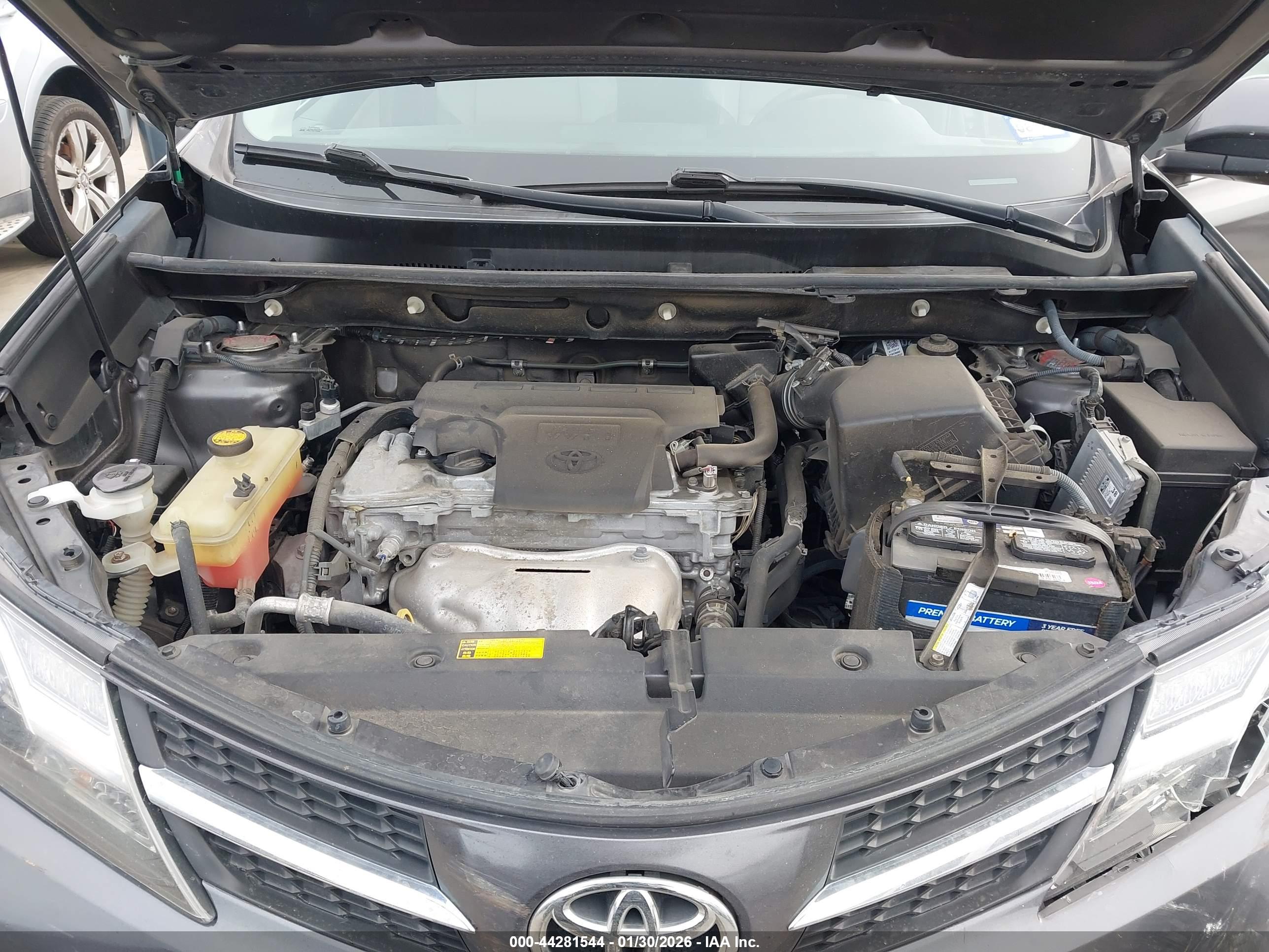 TOYOTA RAV4 image 10