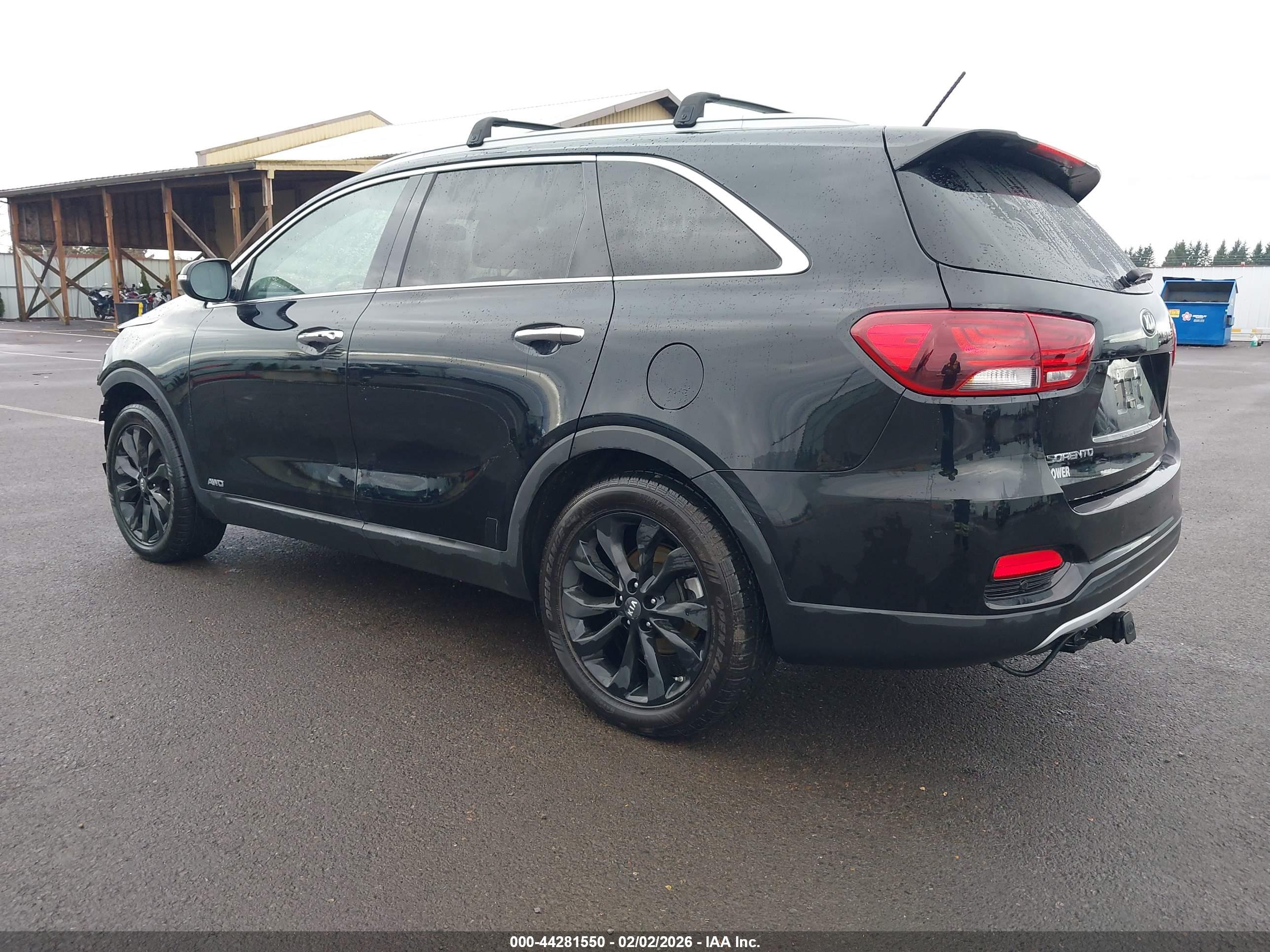 KIA SORENTO image 3