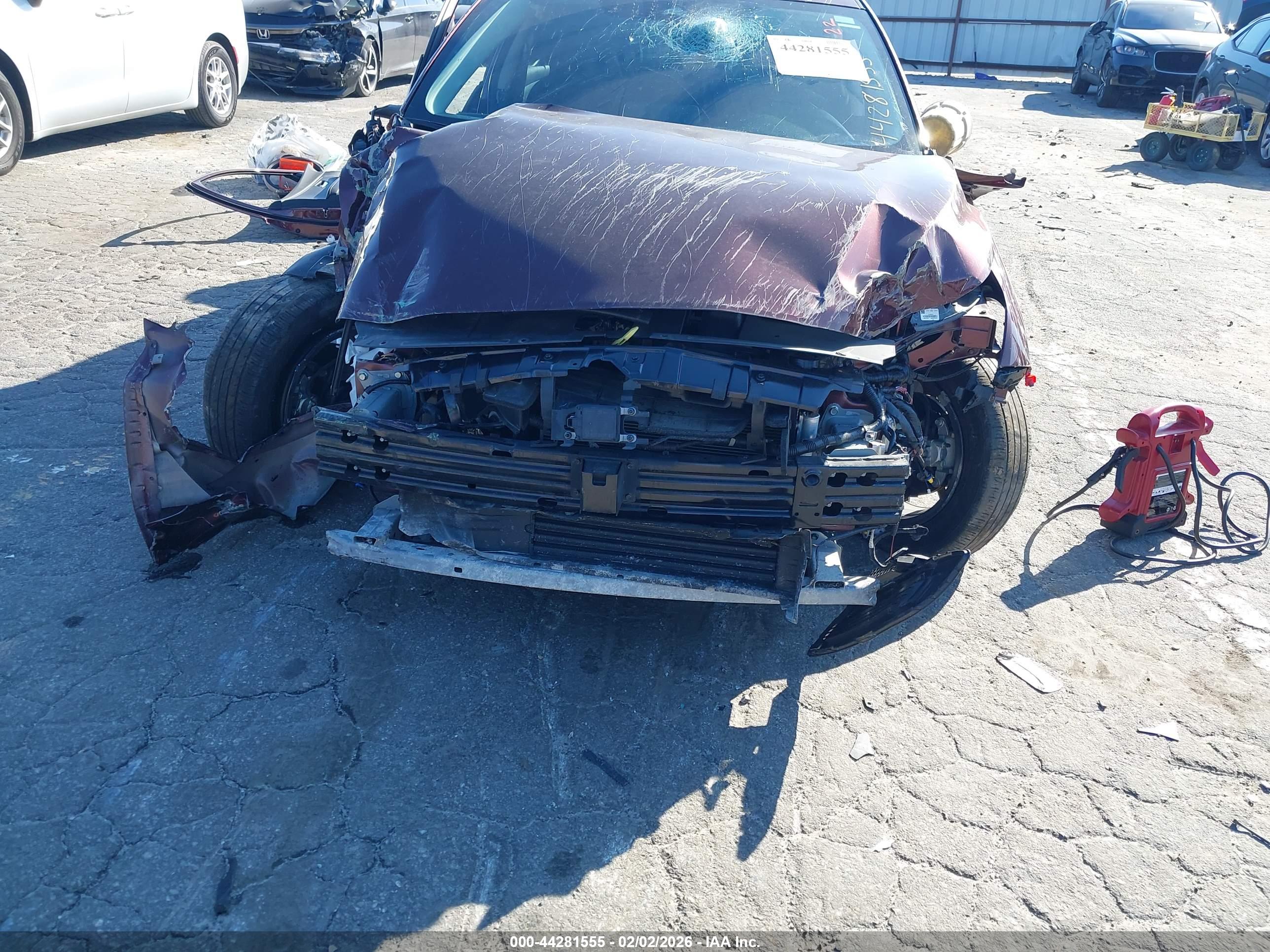 NISSAN SENTRA image 6