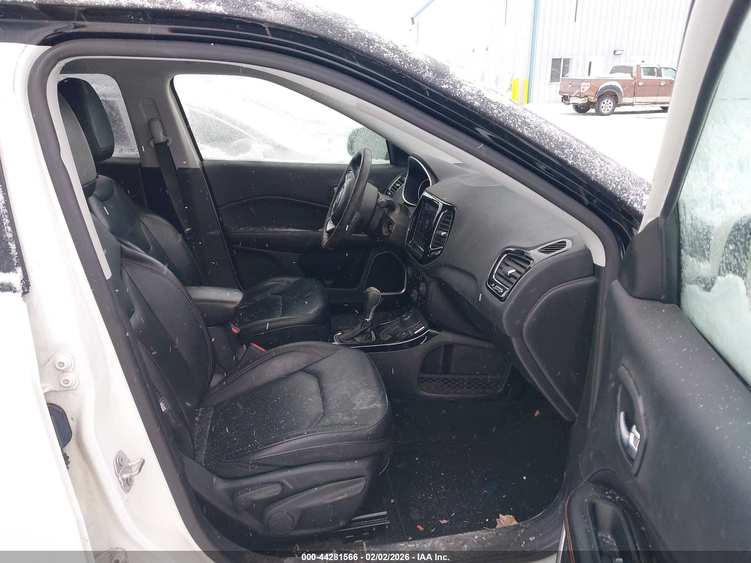 JEEP COMPASS image 5