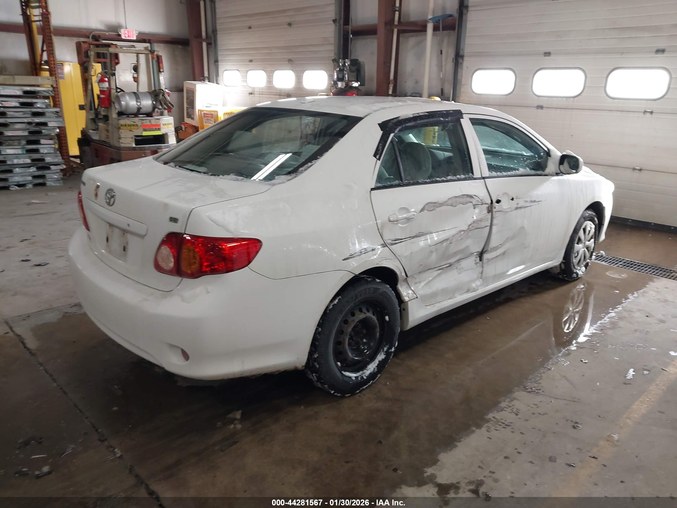 TOYOTA COROLLA image 4