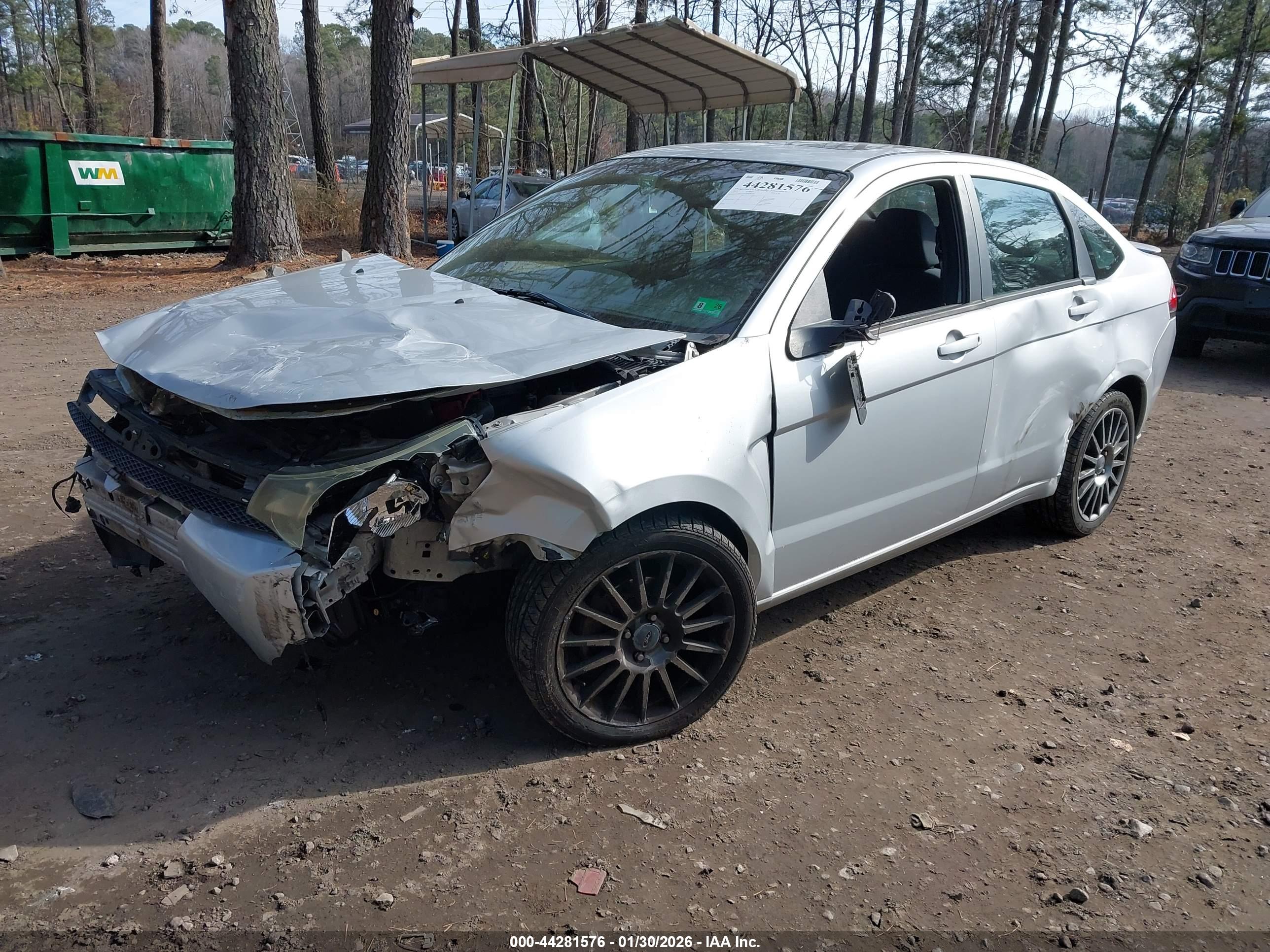 FORD FOCUS image 2