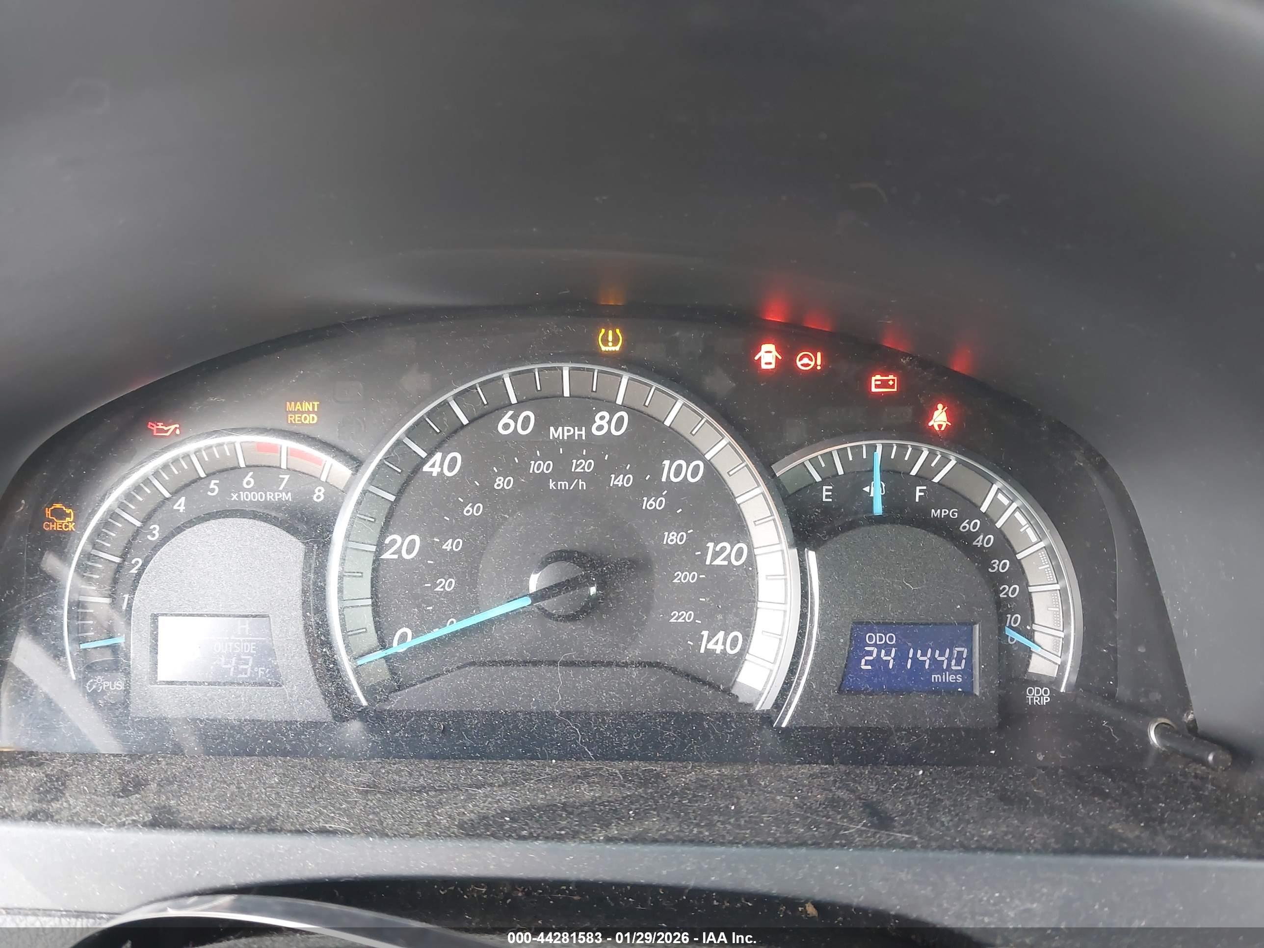 TOYOTA CAMRY image 7