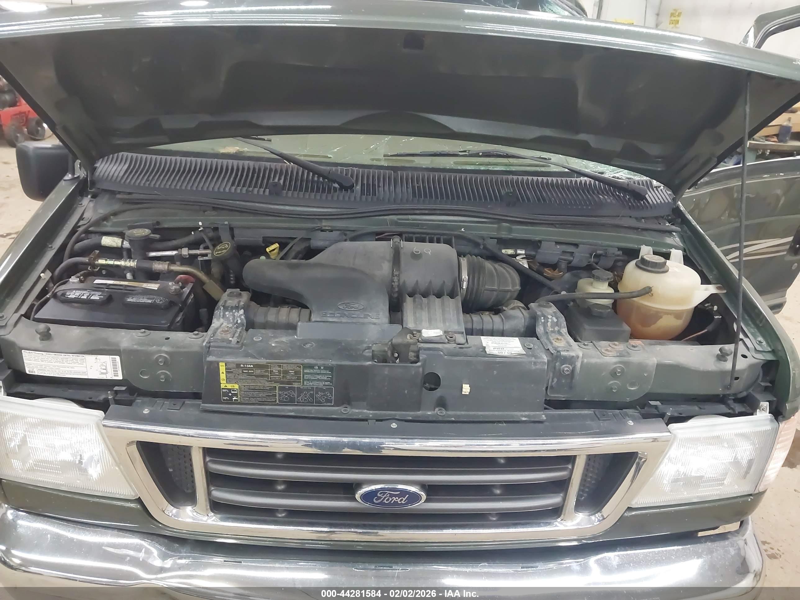 FORD E-150 image 10
