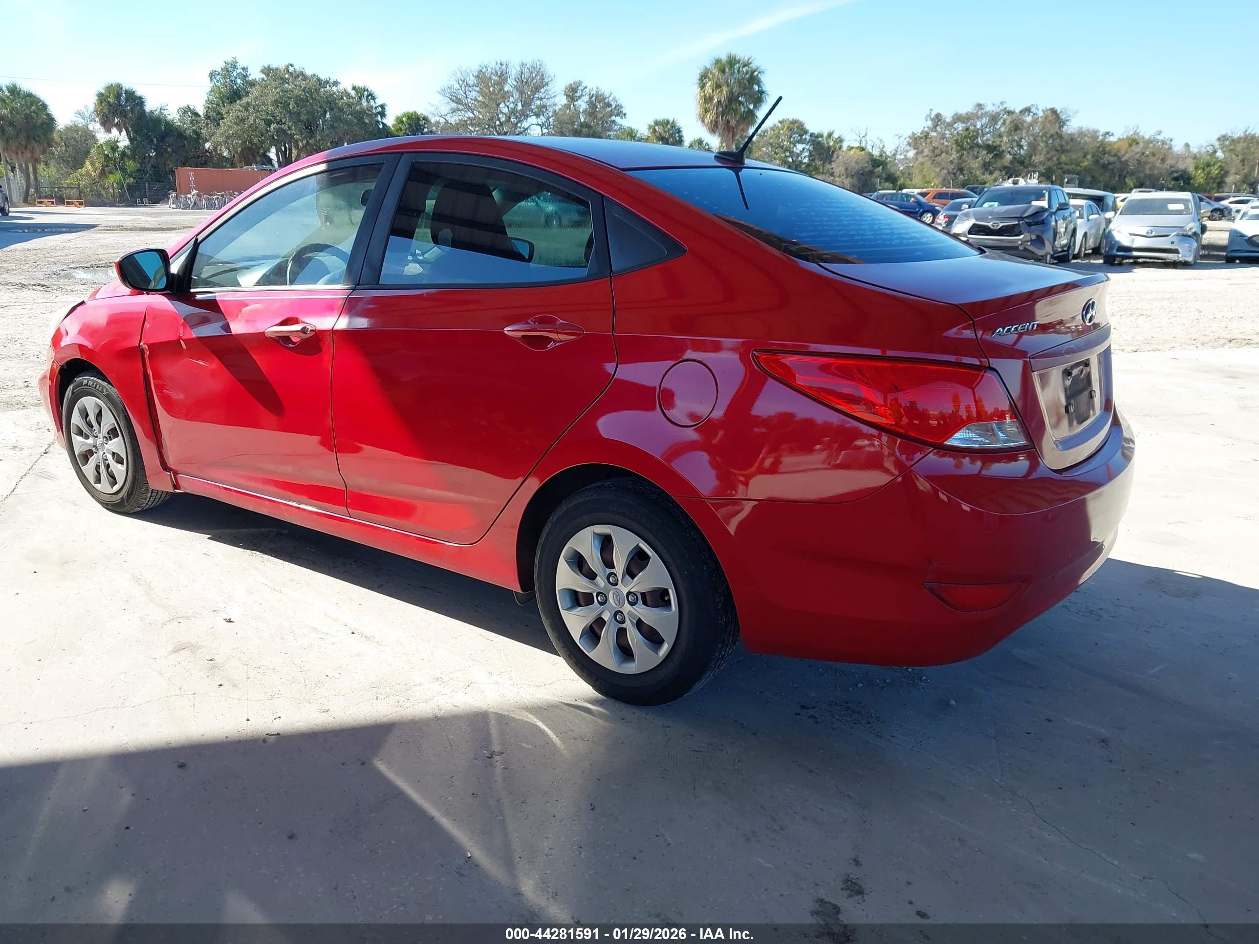 HYUNDAI ACCENT image 3