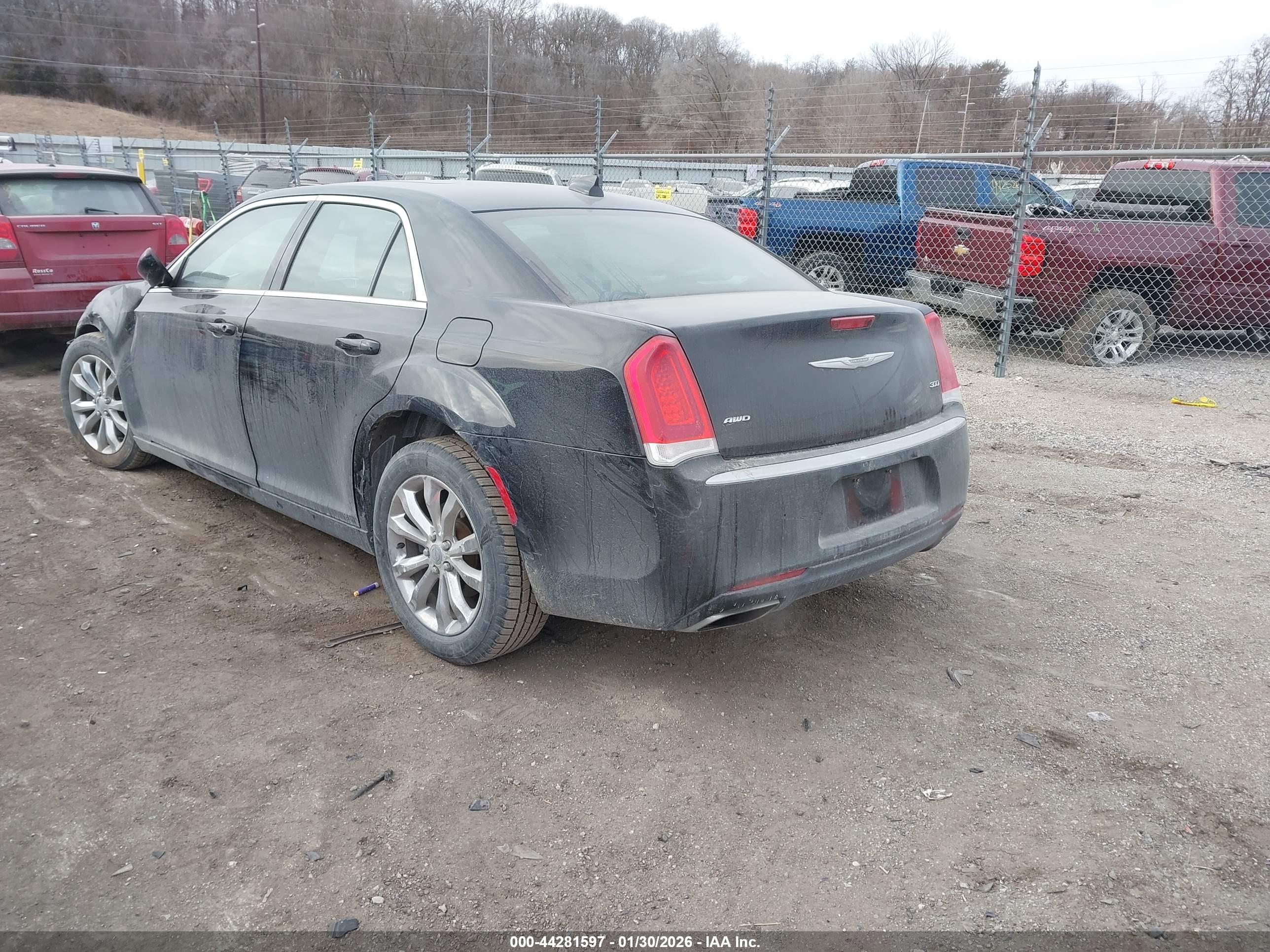 CHRYSLER 300 image 3