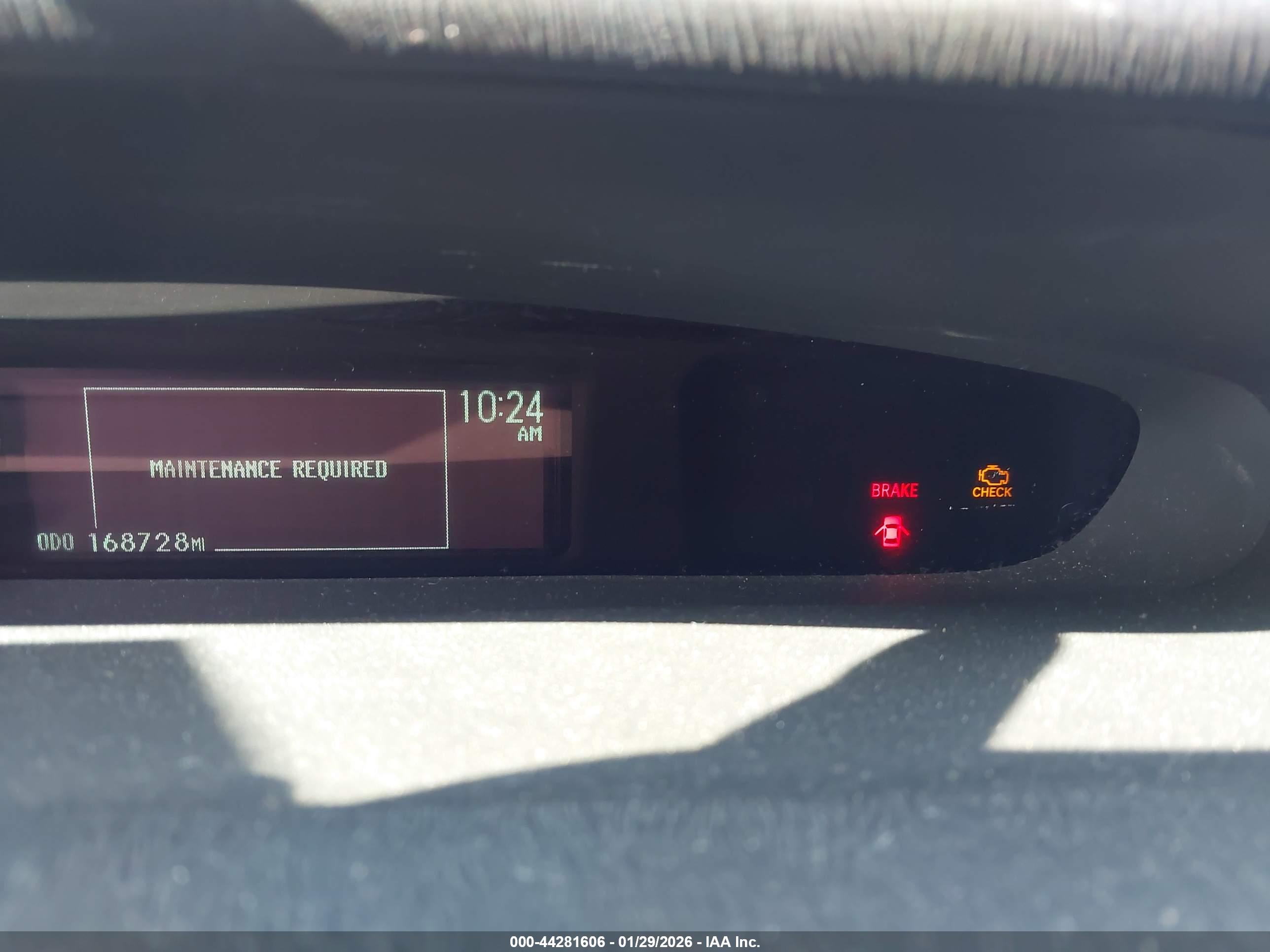 TOYOTA PRIUS image 7