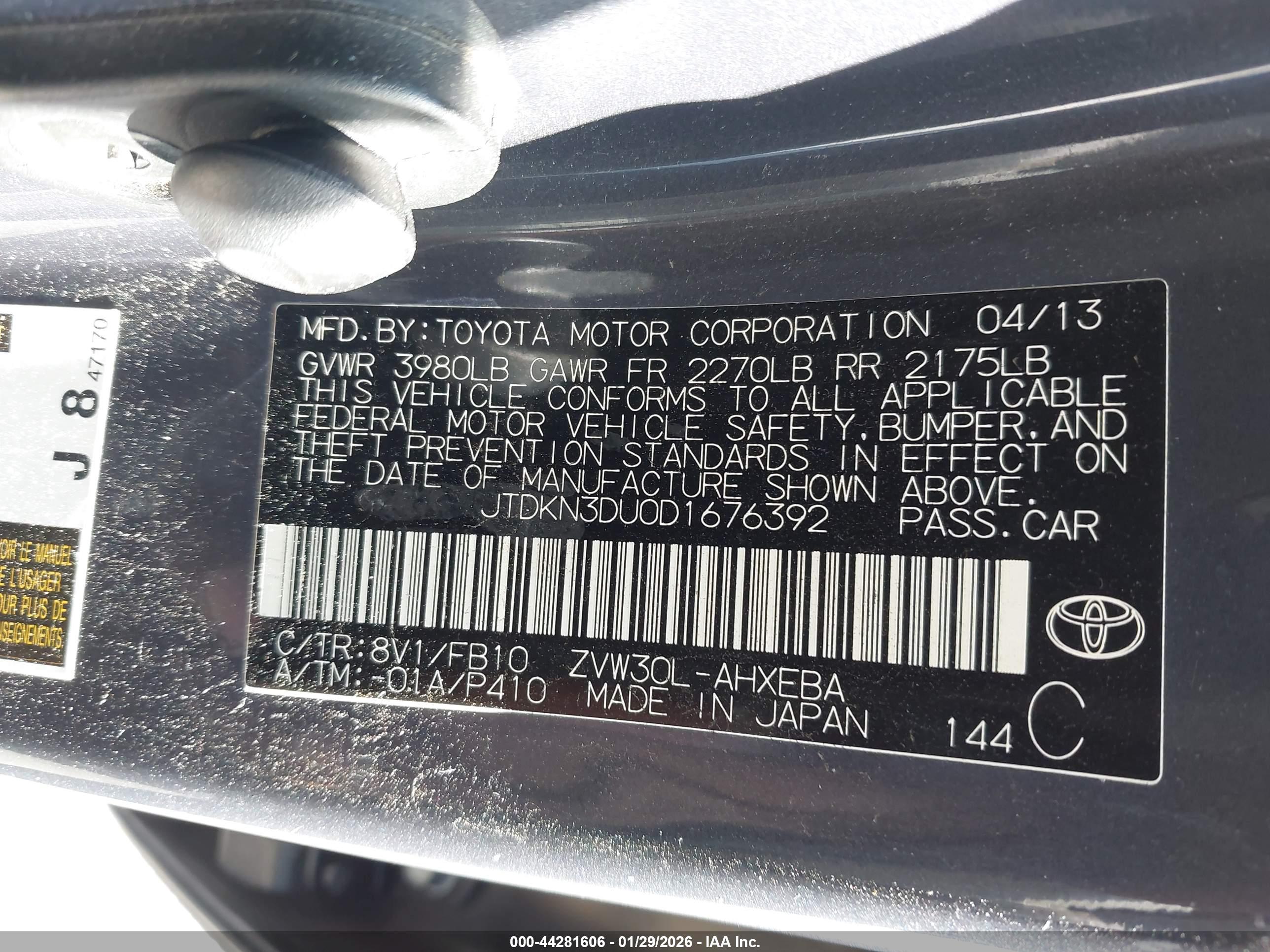 TOYOTA PRIUS image 9