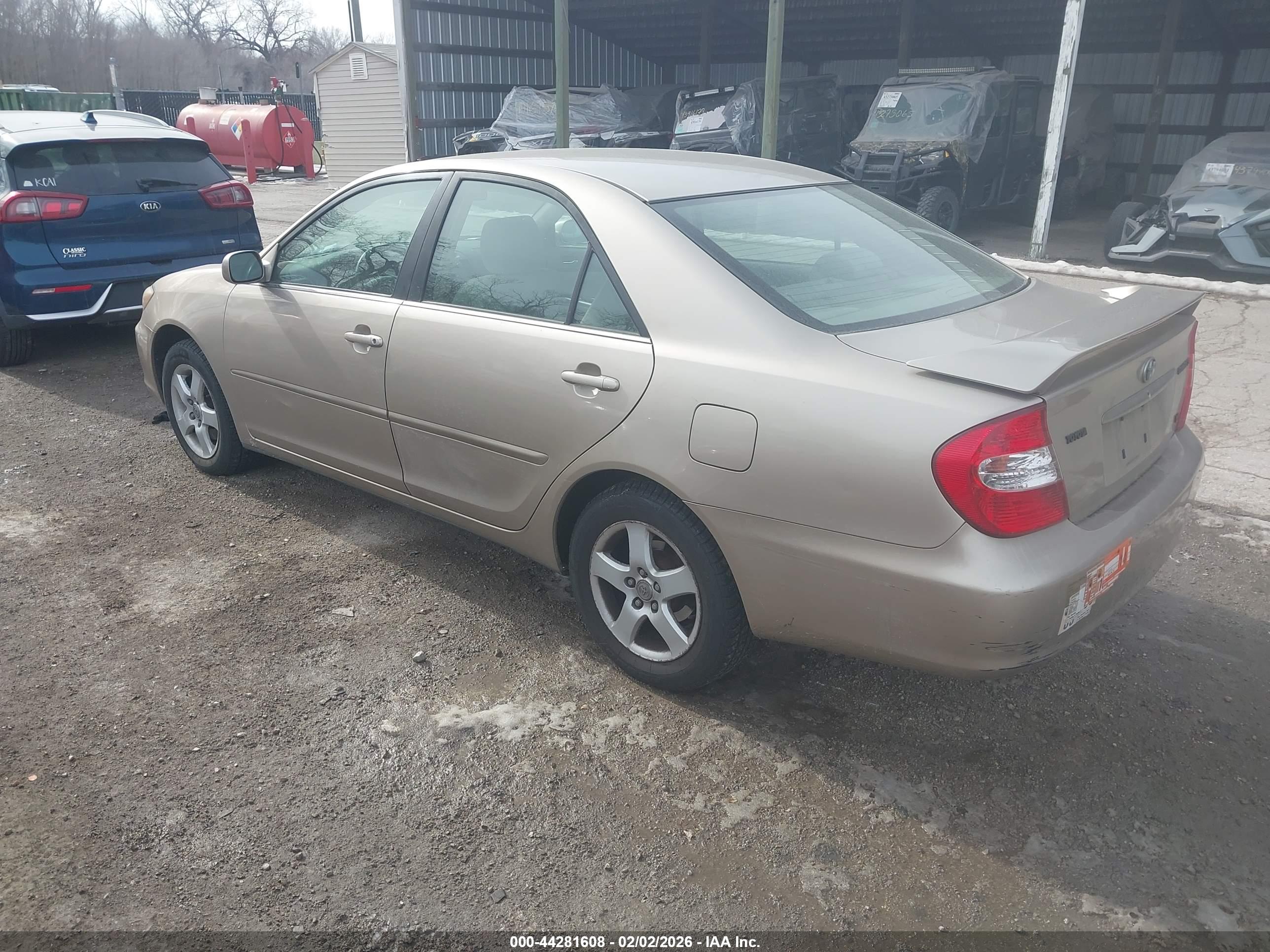 TOYOTA CAMRY image 3