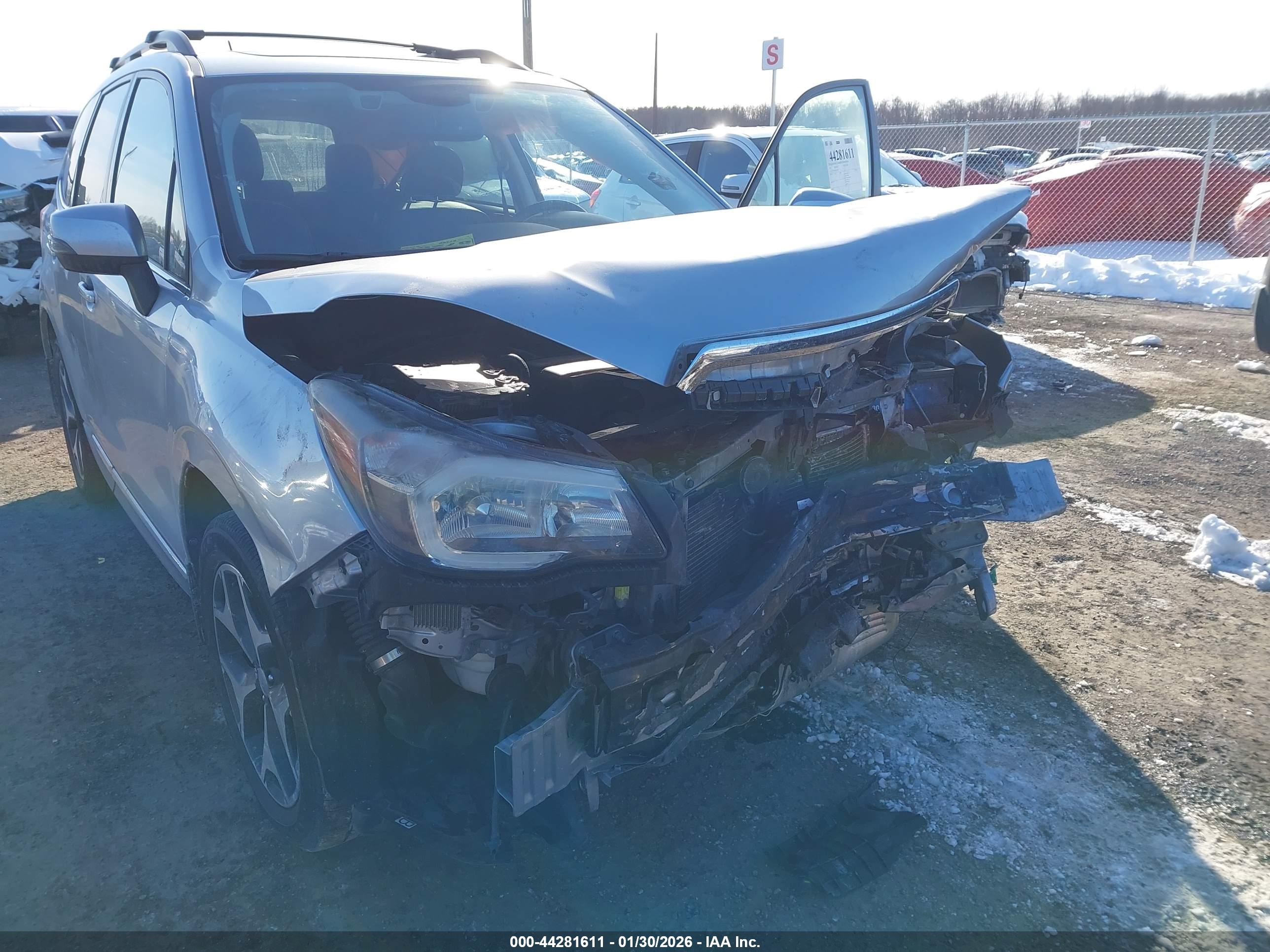 SUBARU FORESTER image 6