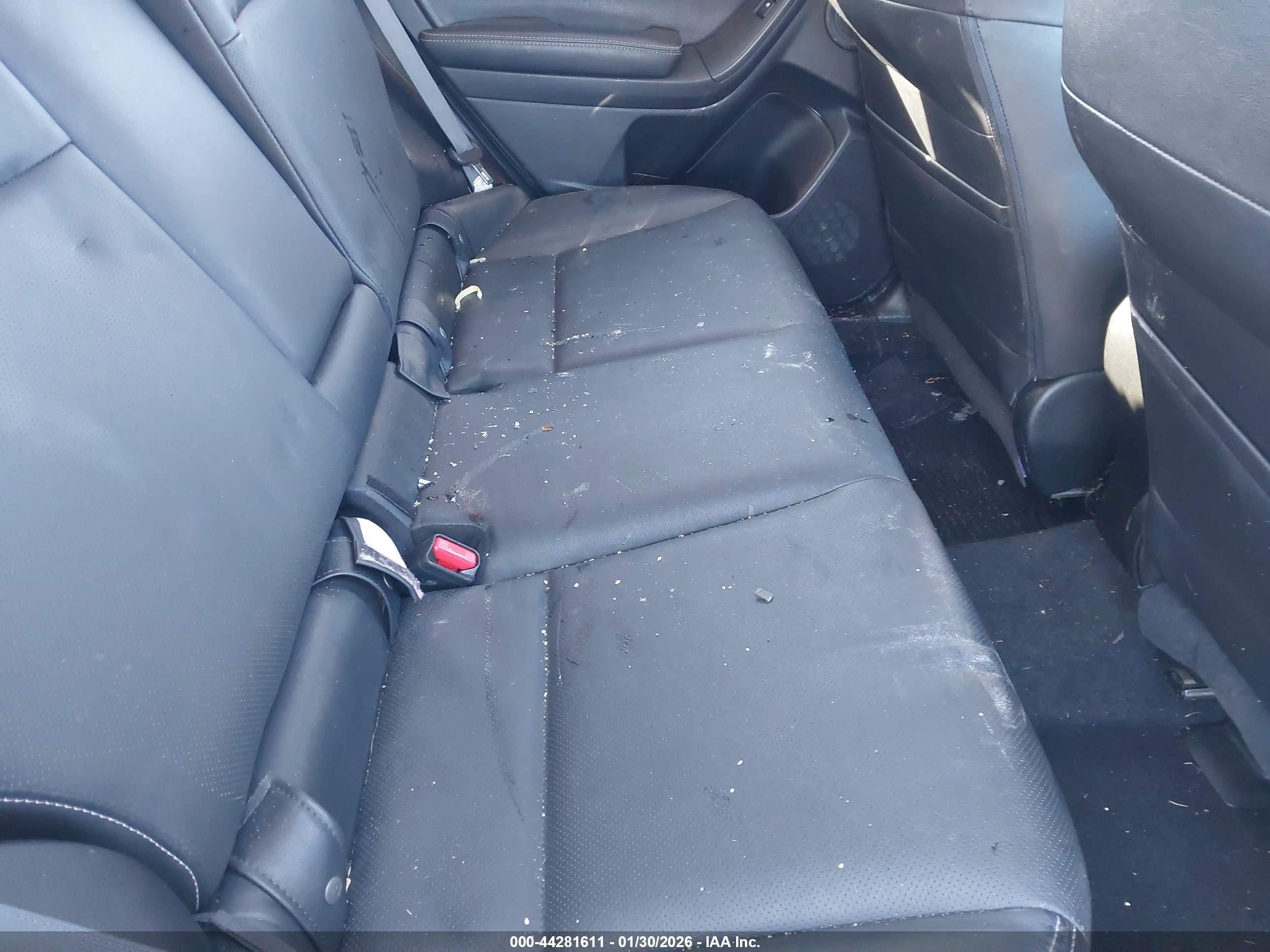SUBARU FORESTER image 8