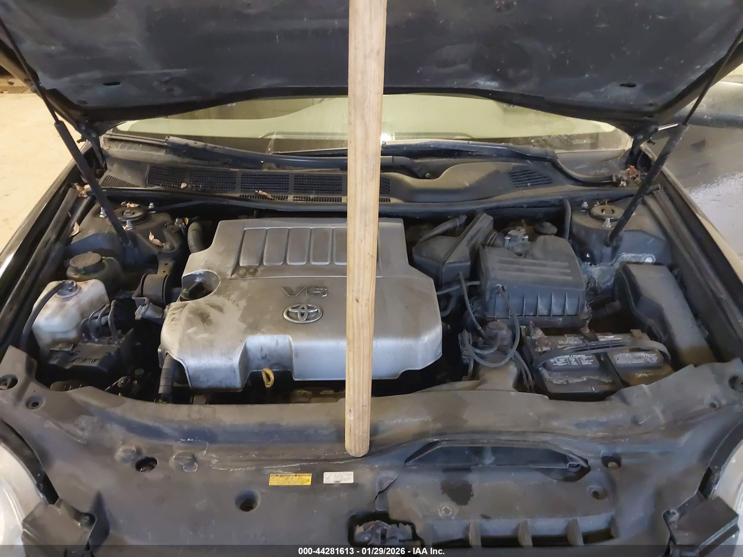 TOYOTA AVALON image 10