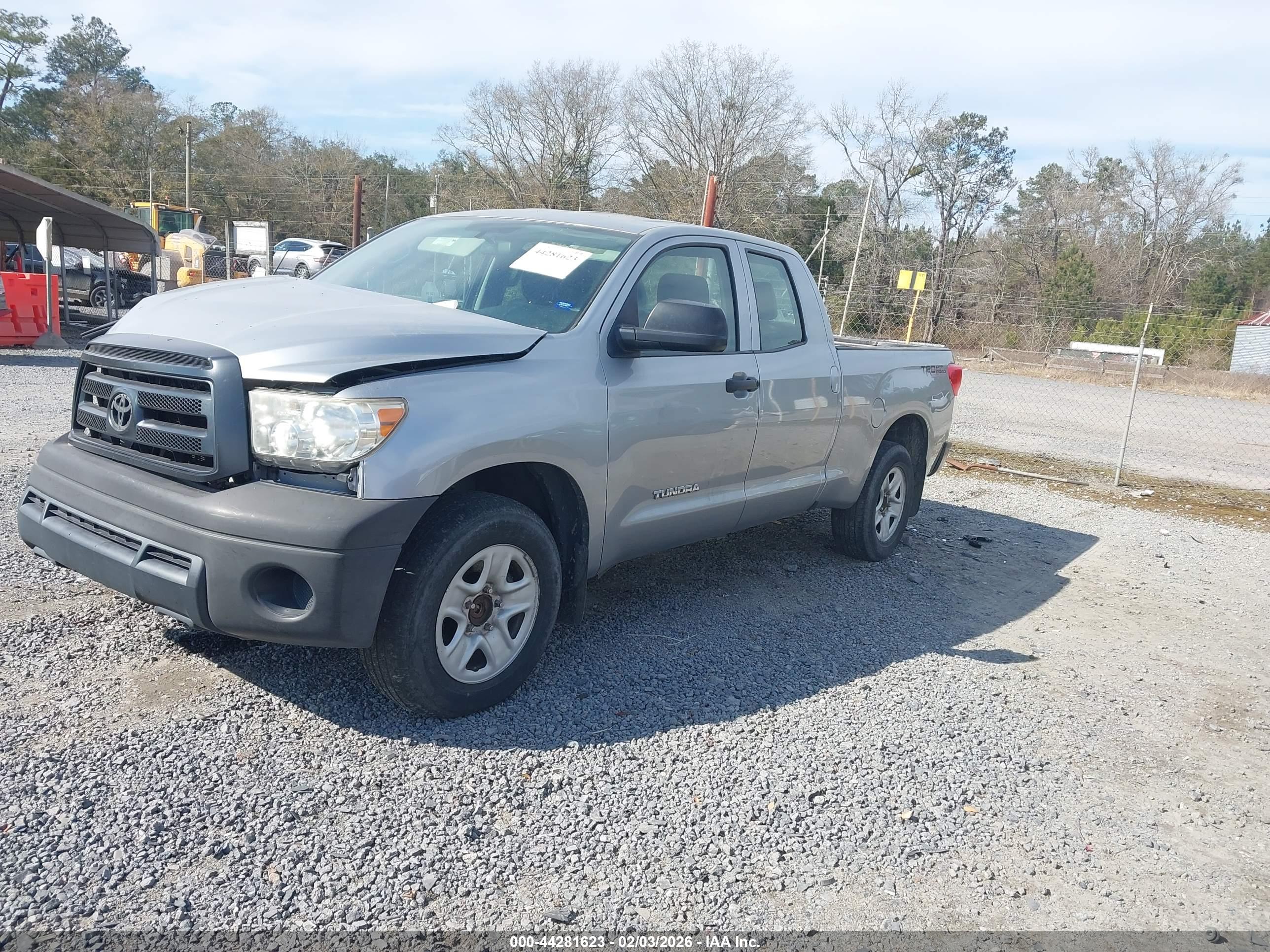 TOYOTA TUNDRA image 2