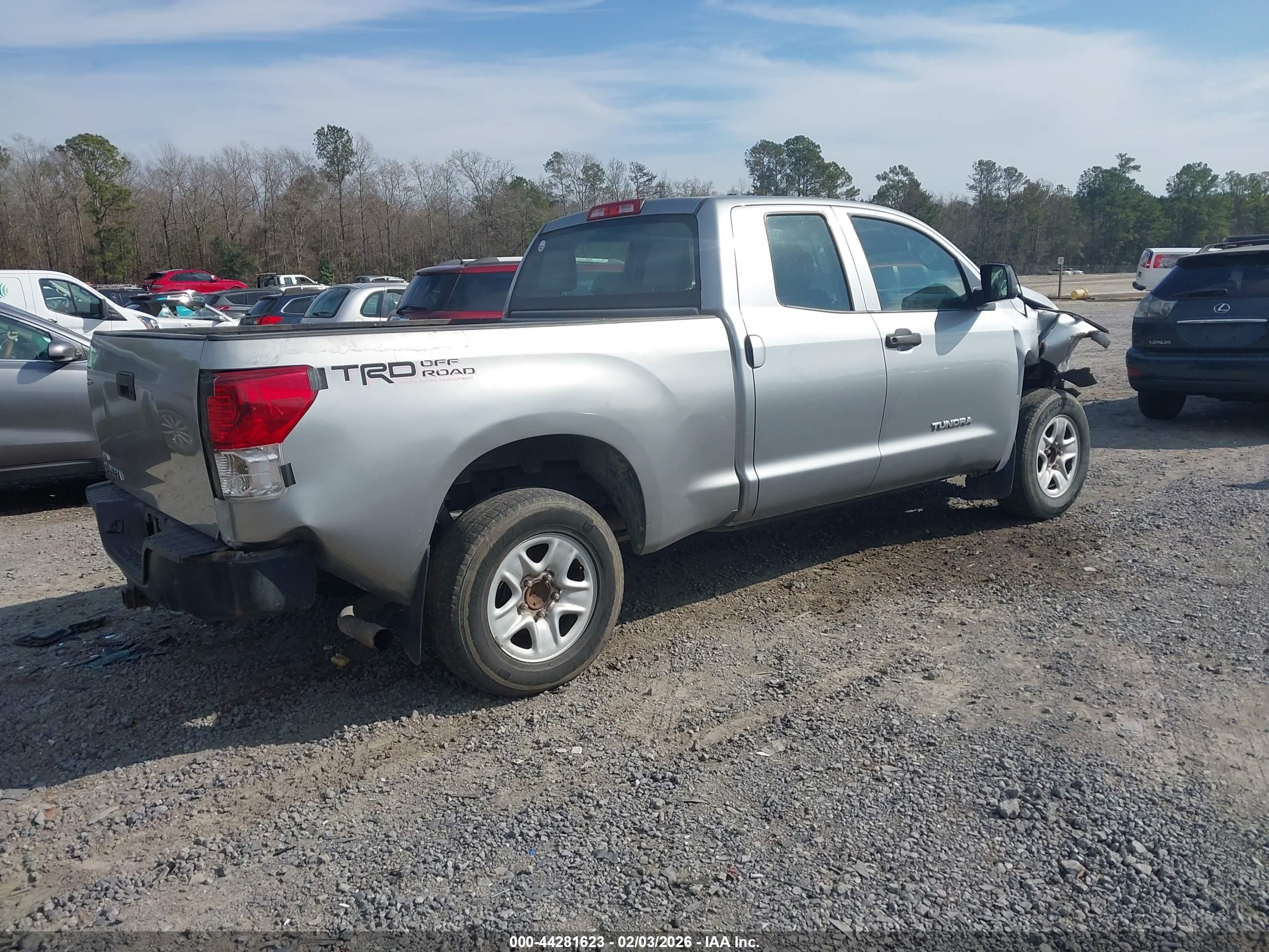 TOYOTA TUNDRA image 4