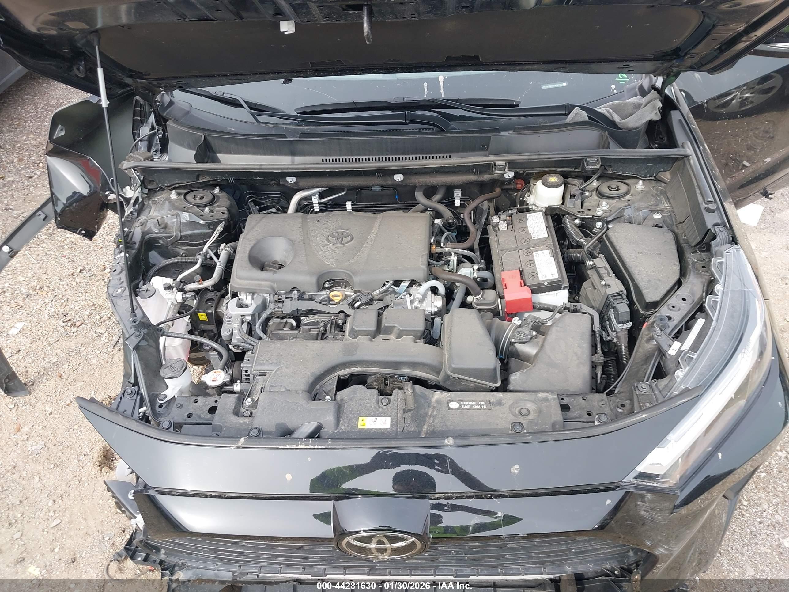TOYOTA RAV4 image 10