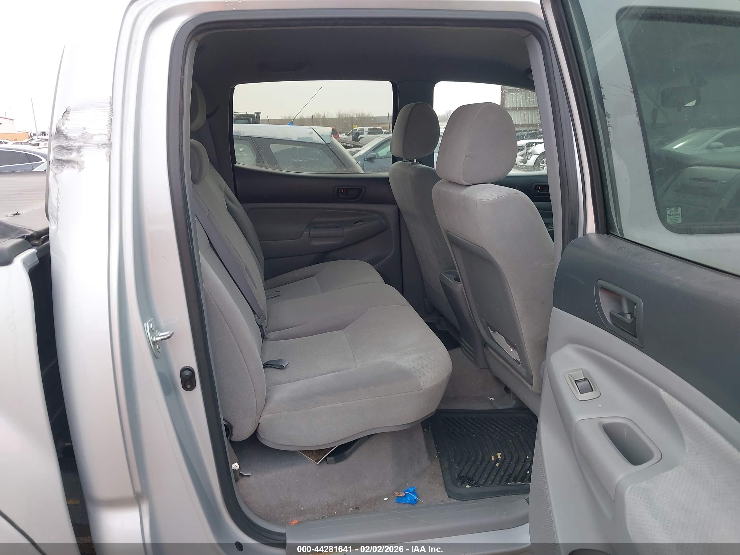 TOYOTA TACOMA image 8