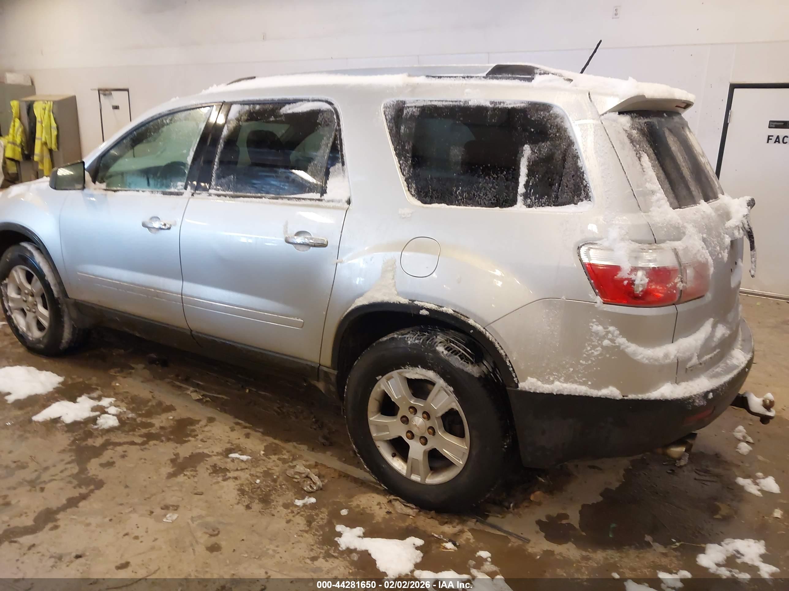 GMC ACADIA image 3