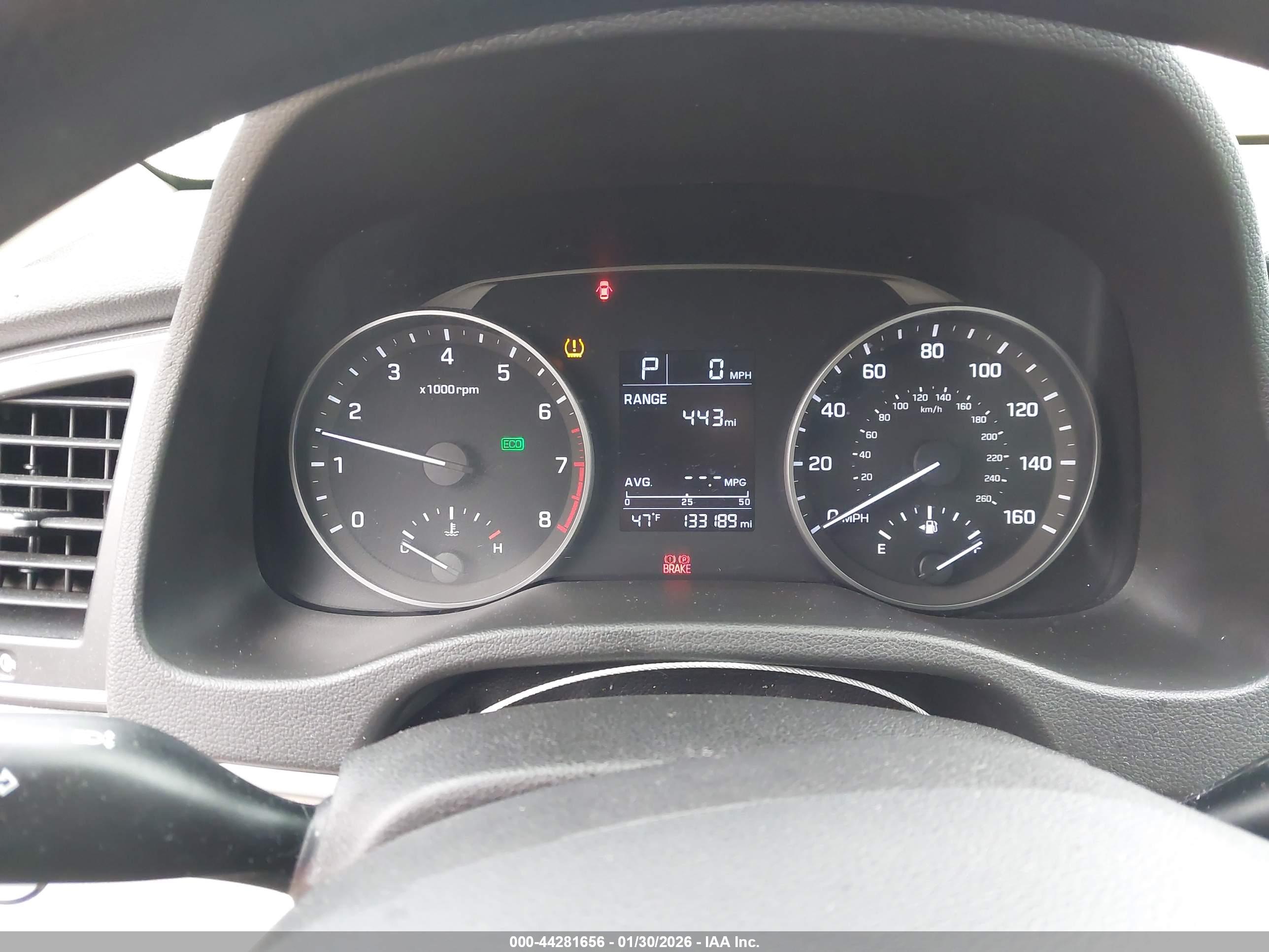 HYUNDAI ELANTRA image 7