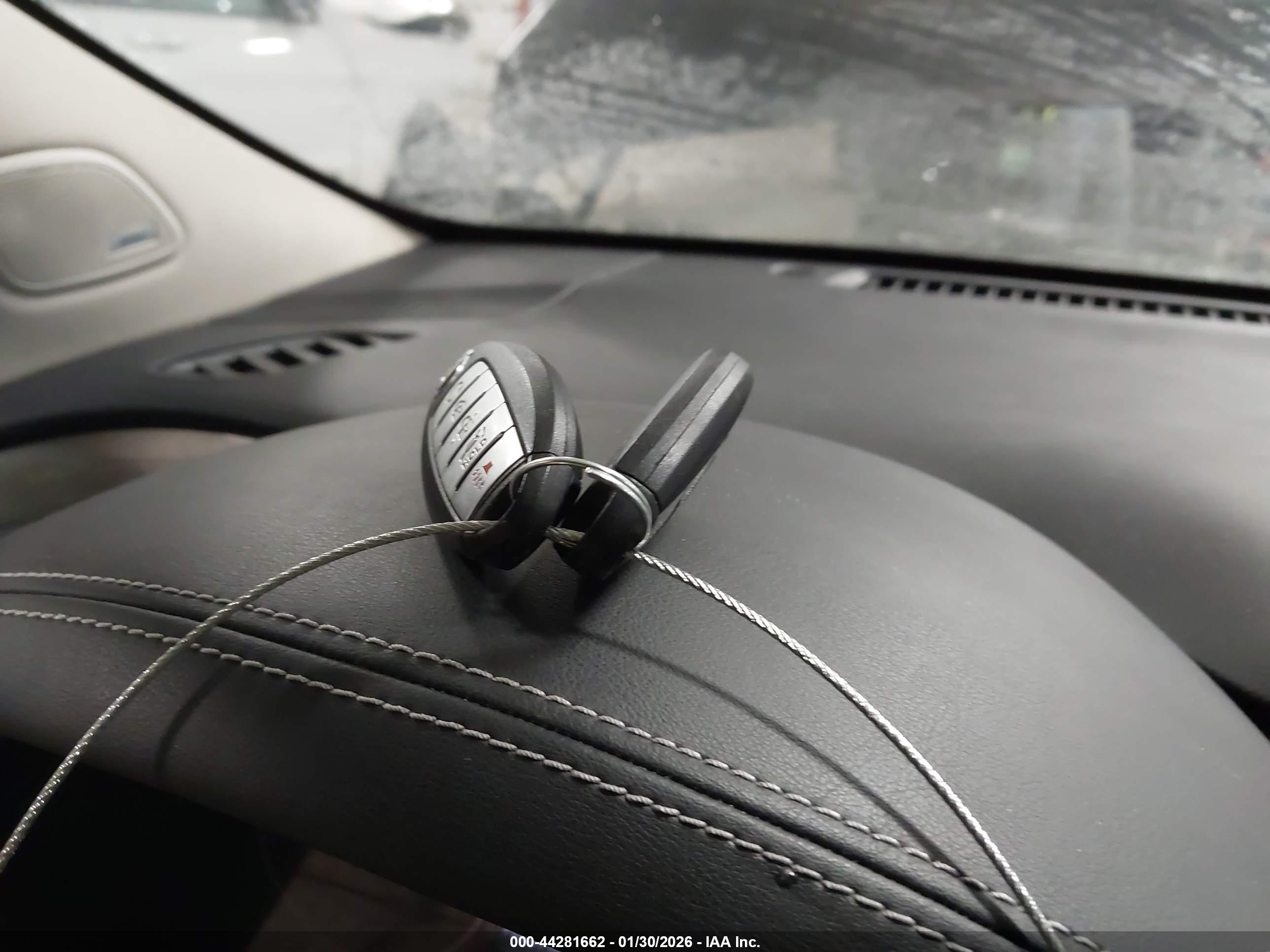 NISSAN MURANO image 11