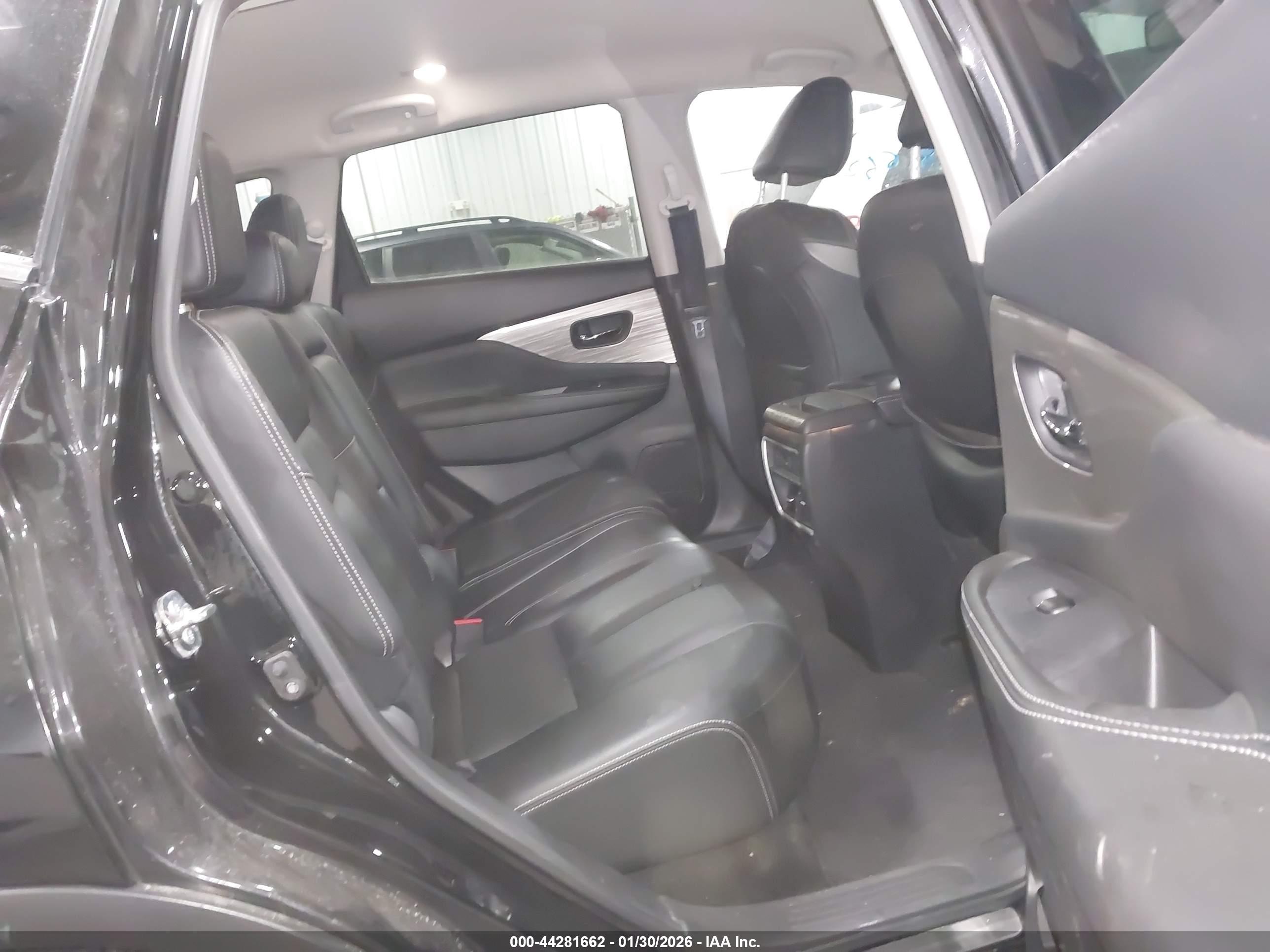 NISSAN MURANO image 8
