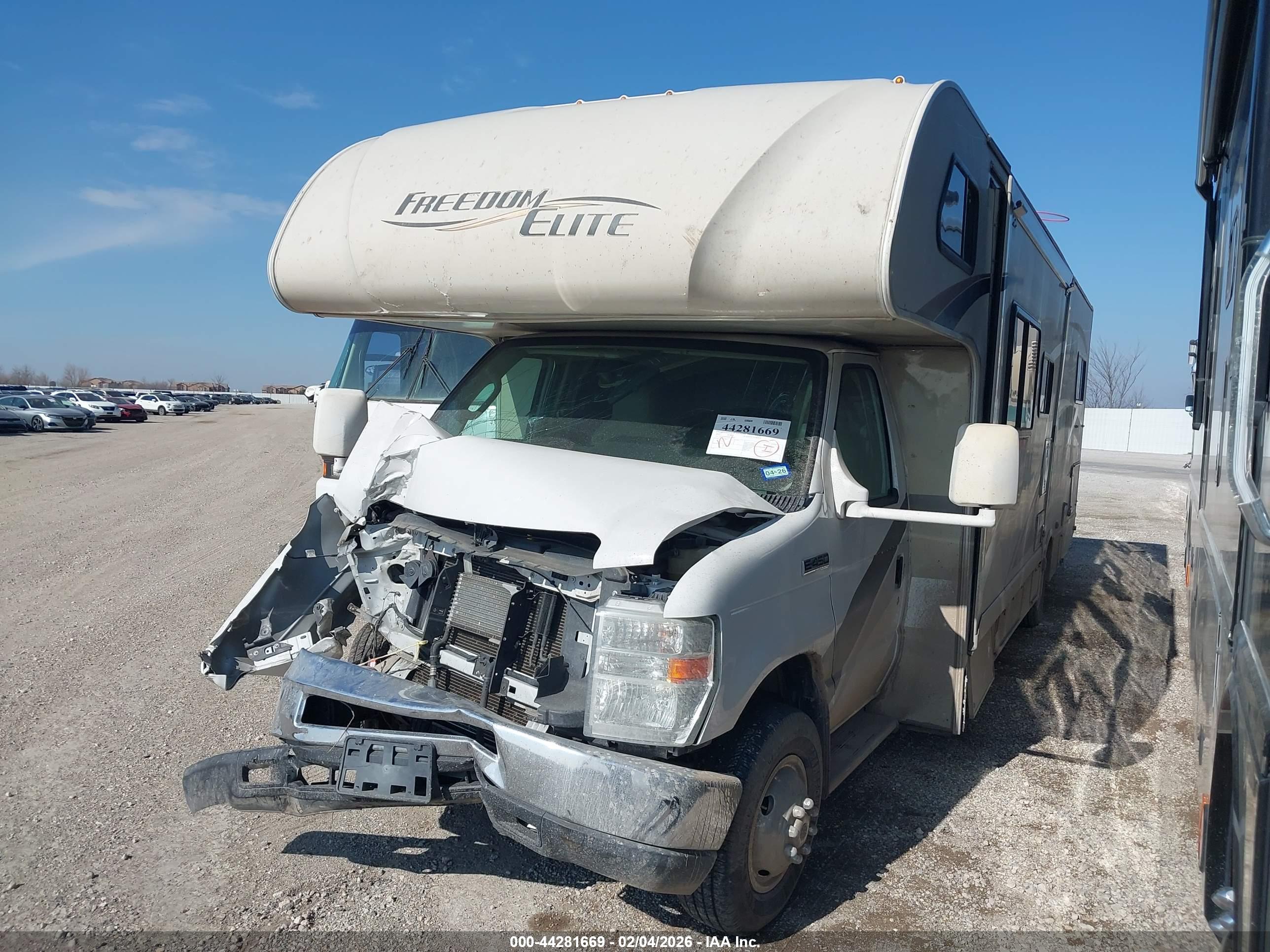 FORD E-450 image 2