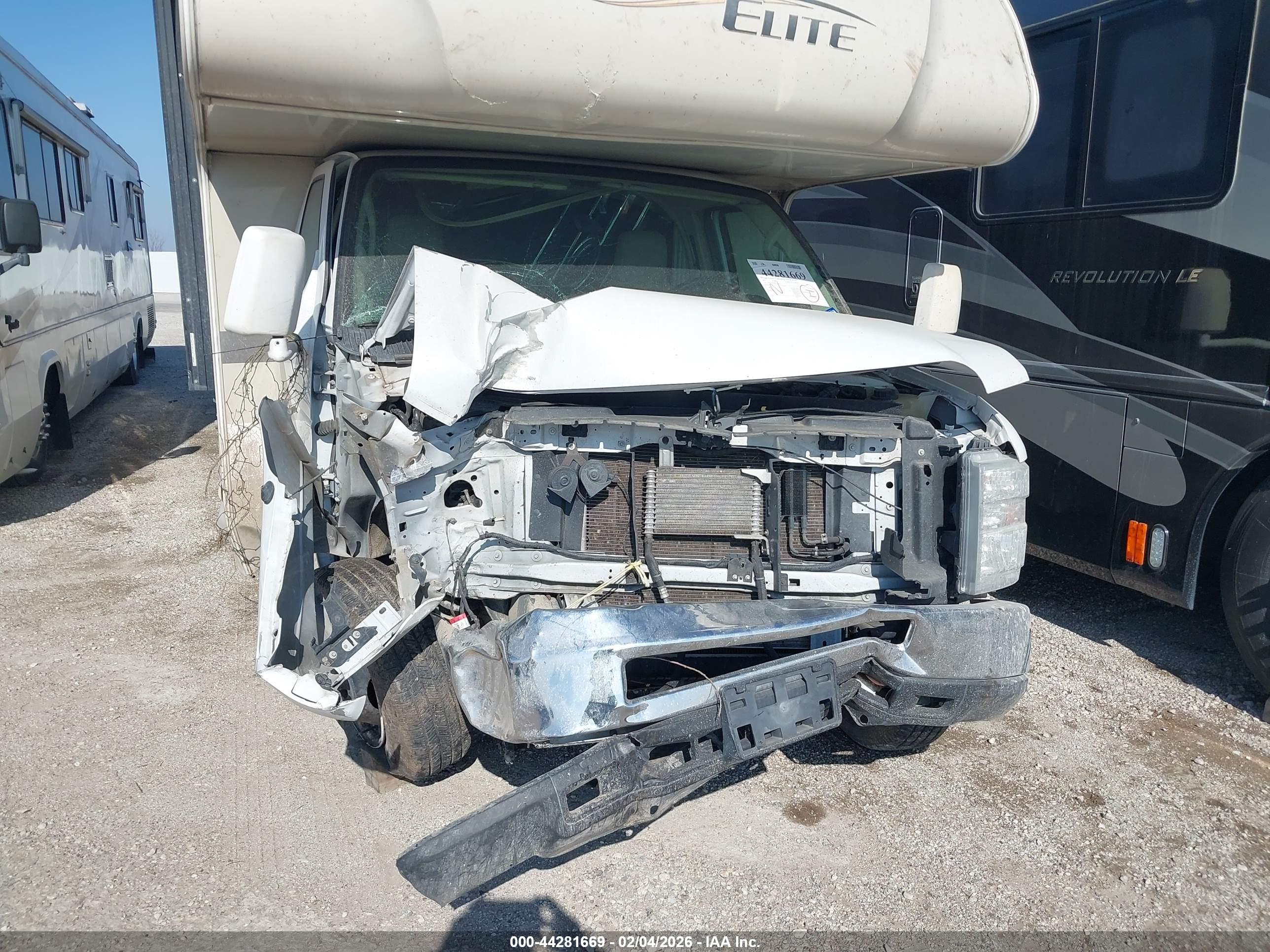 FORD E-450 image 6