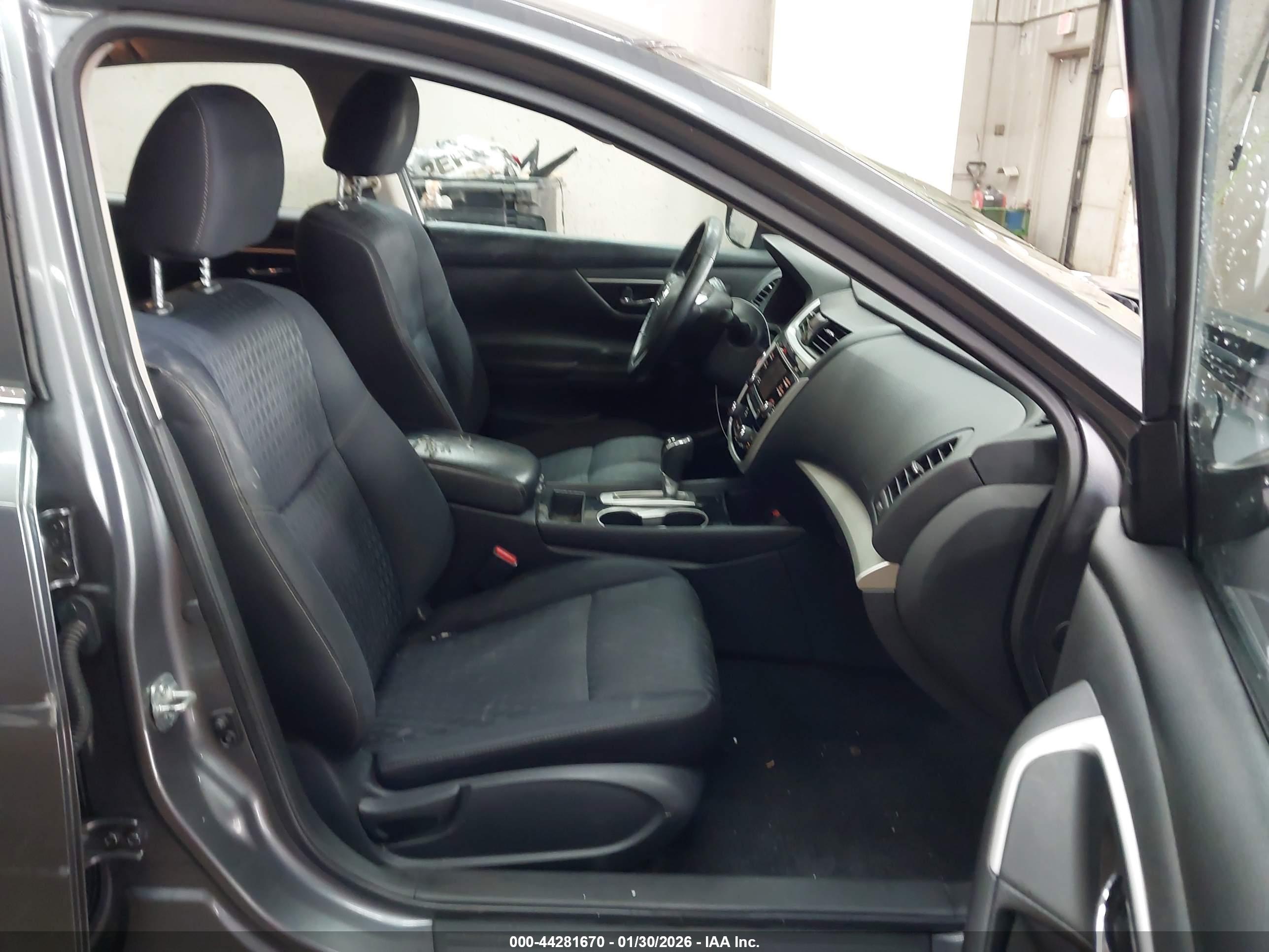 NISSAN ALTIMA image 5